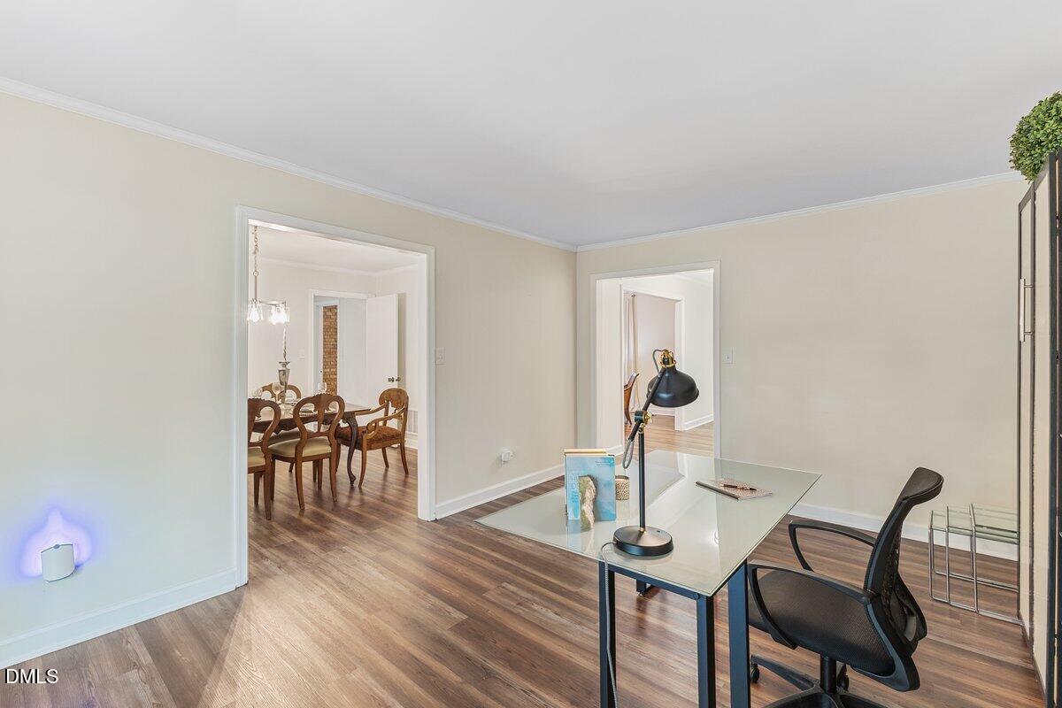 8501 Shadow Wood Place Property Photo 14