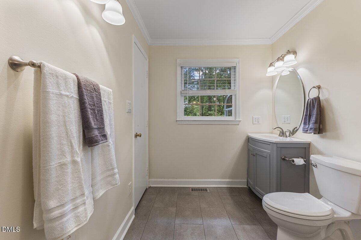 8501 Shadow Wood Place Property Photo 24