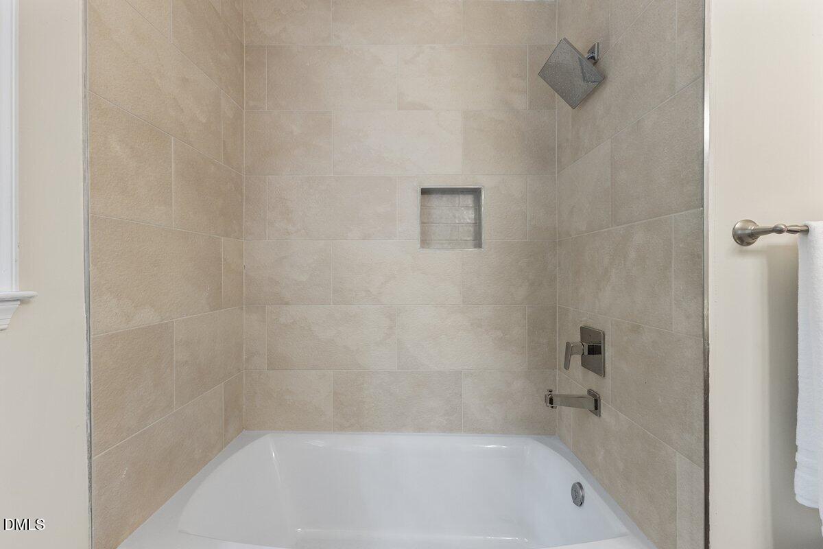 8501 Shadow Wood Place Property Photo 26