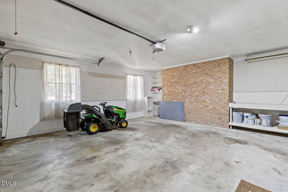 8501 Shadow Wood Place Property Photo 33