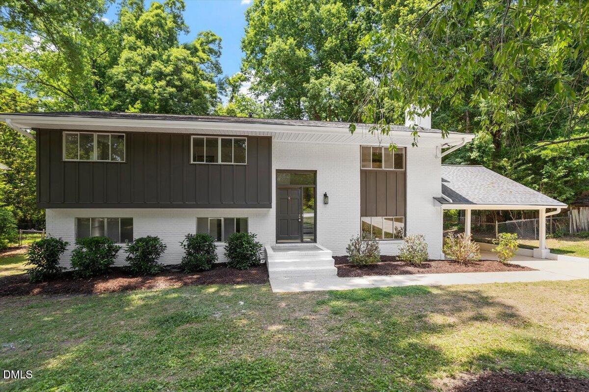 908 Tanglewood Drive Property Photo 1