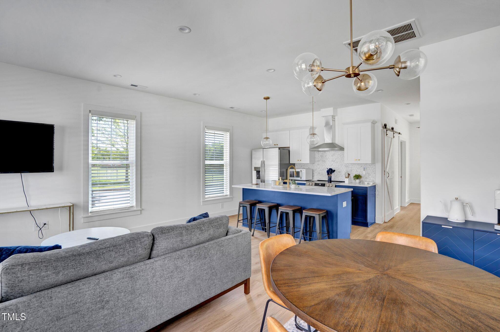 500 Spruce Street Property Photo 8