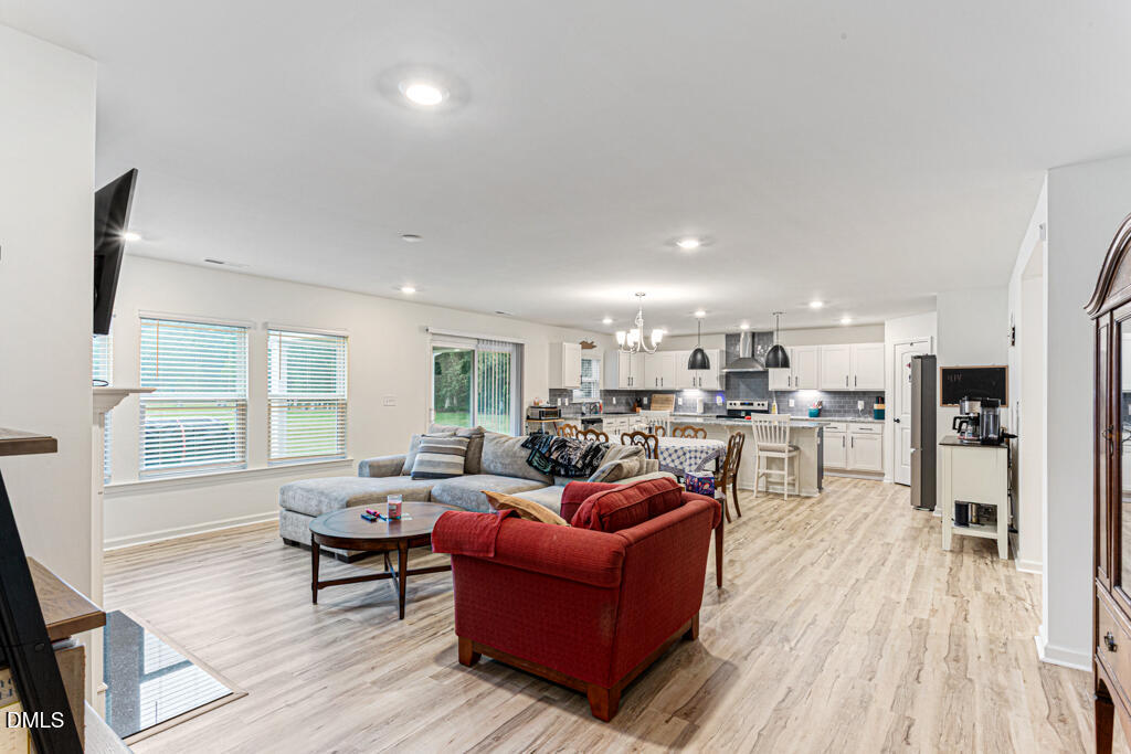 405 Thorny Branch Drive Property Photo 8