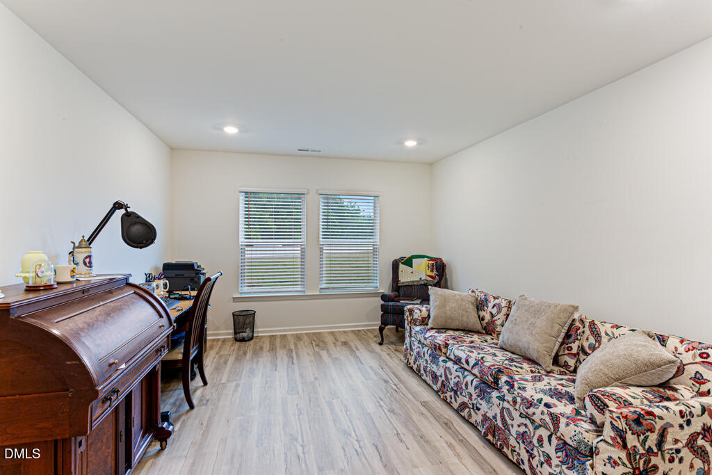 405 Thorny Branch Drive Property Photo 16