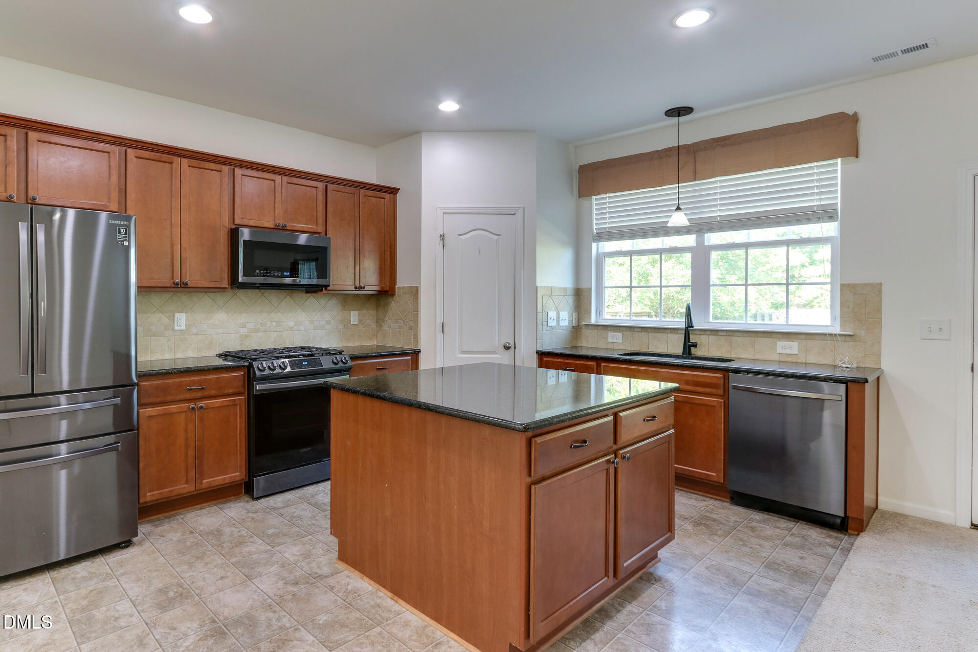 10 Wild Sage Way Property Photo 6