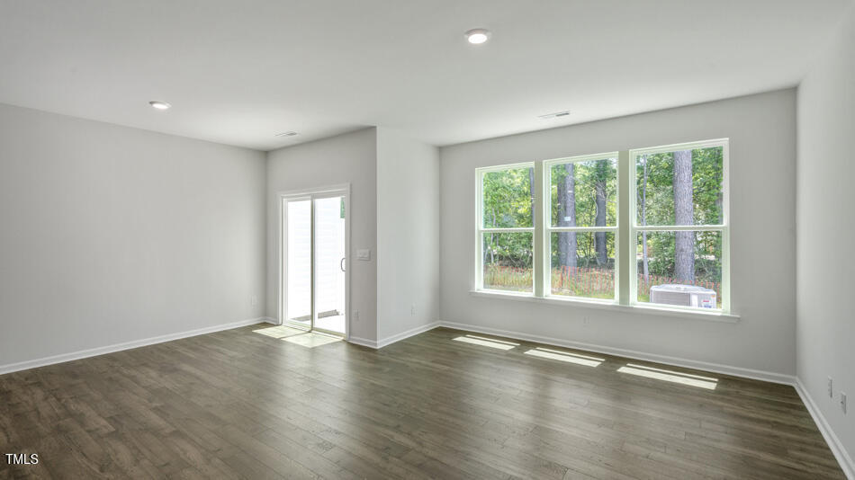1945 Hinesley Drive Property Photo 12