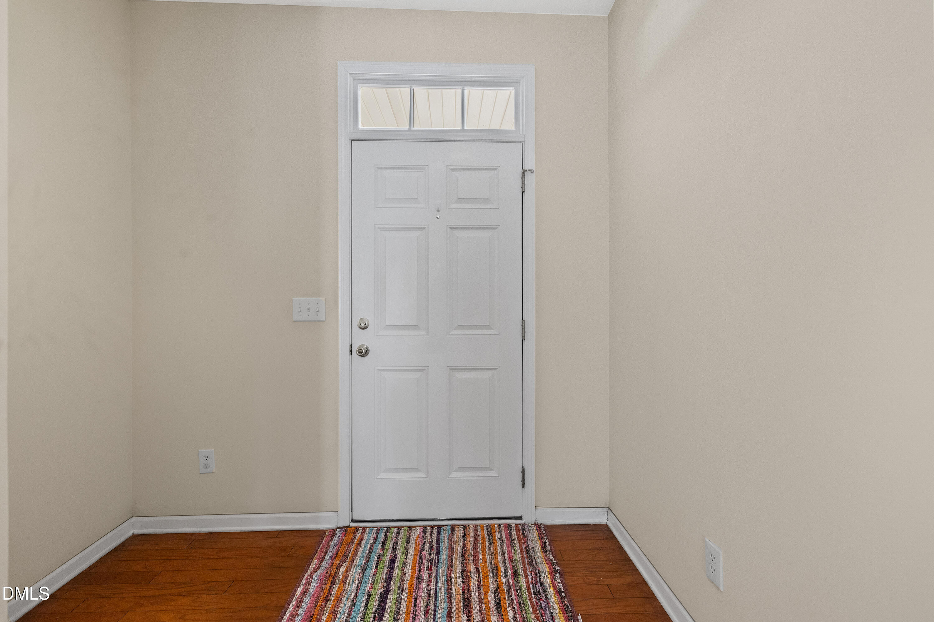 329 Palmdale Court Property Photo 8