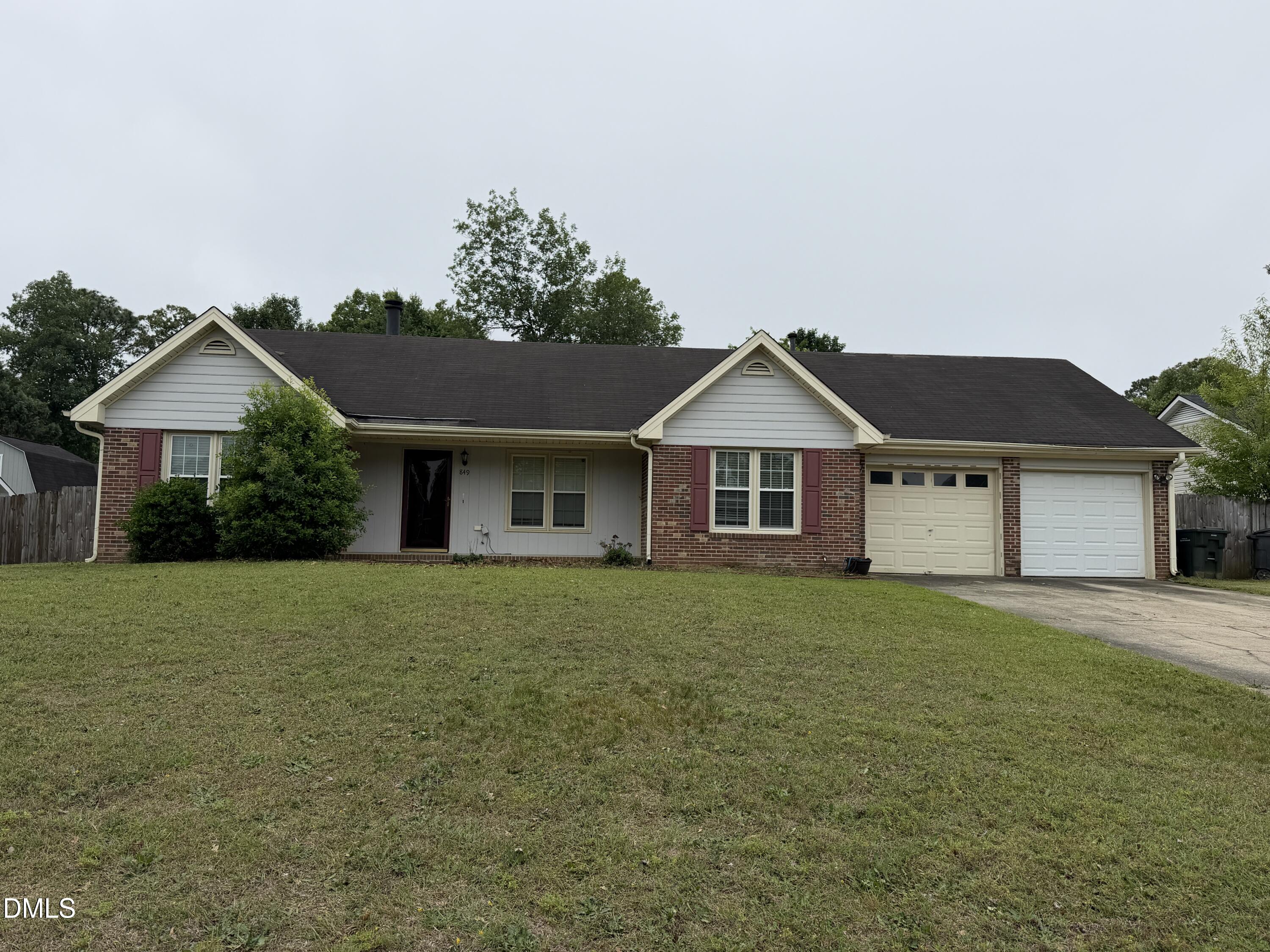 849 Santiato Drive Property Photo 1