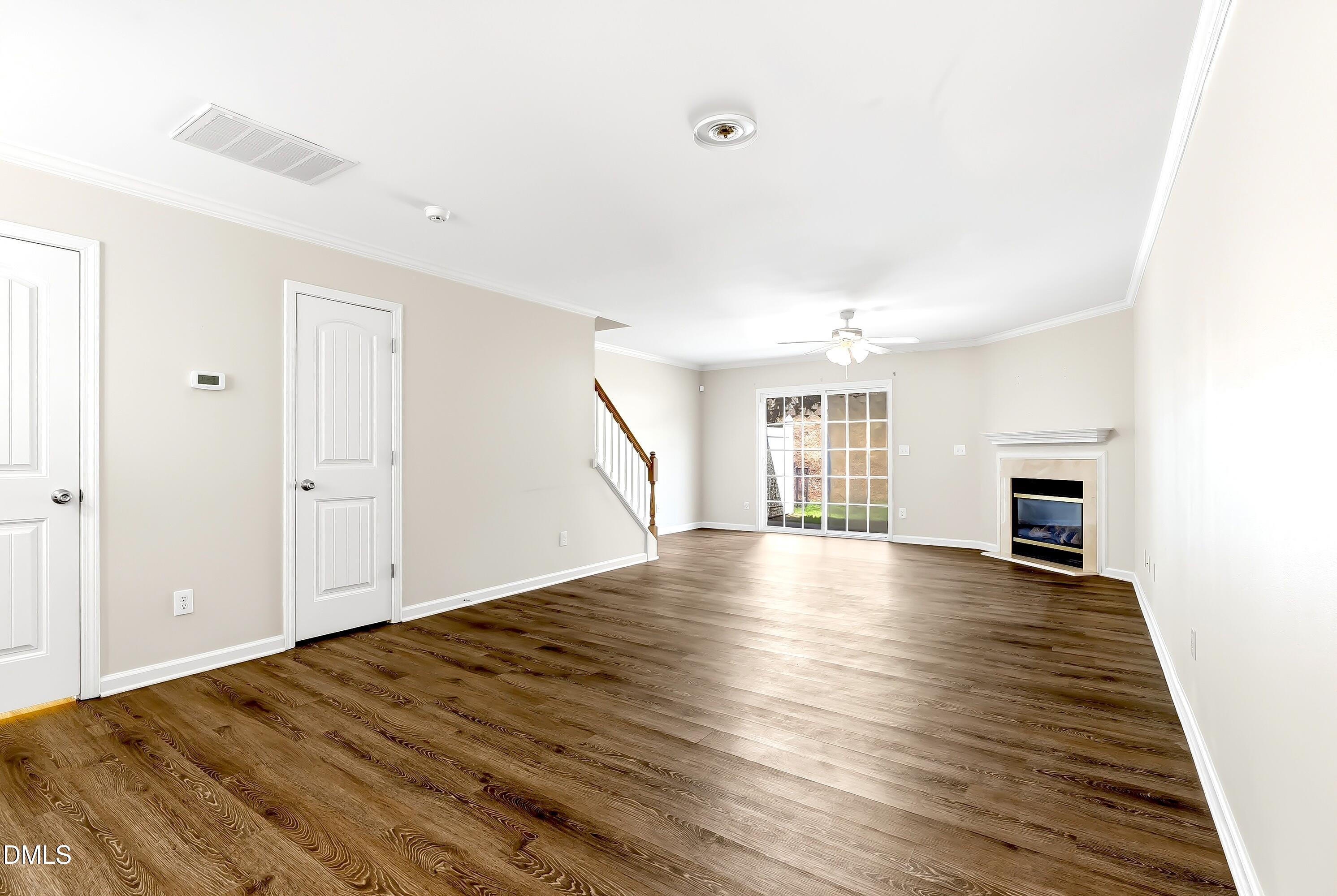 2607 Hamlet Green Drive Property Photo 4