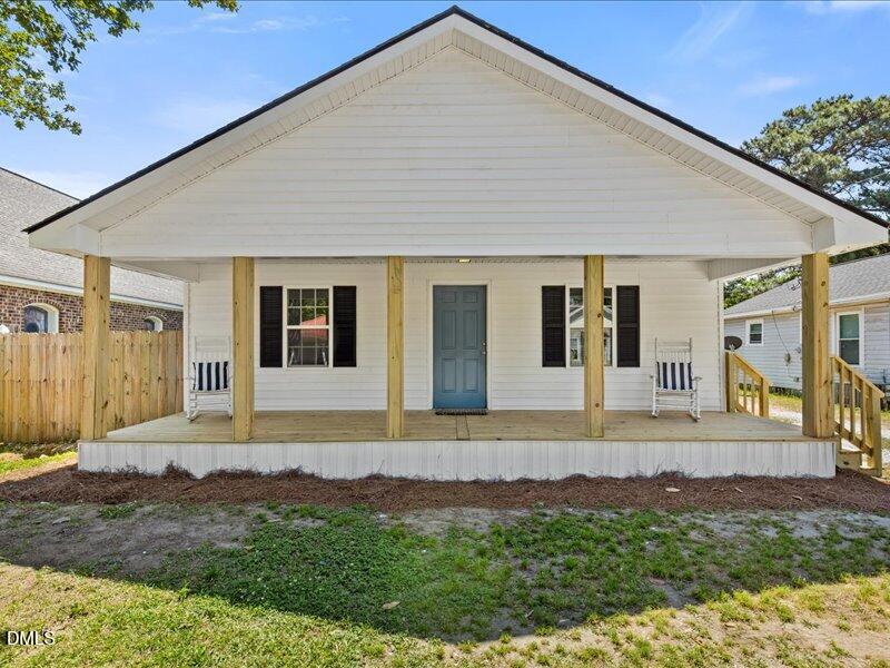 105 3rd Street Property Photo 2