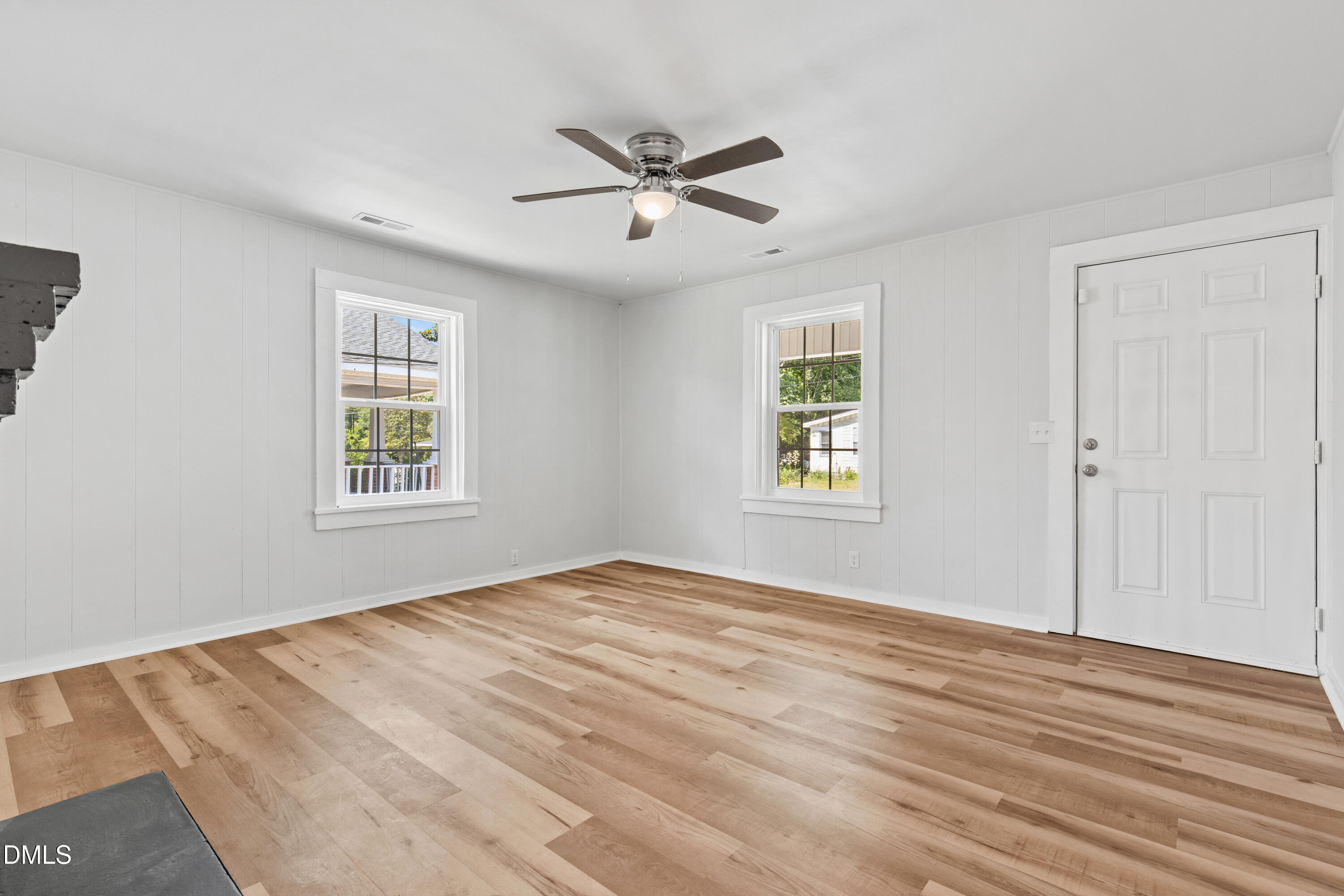 105 3rd Street Property Photo 5