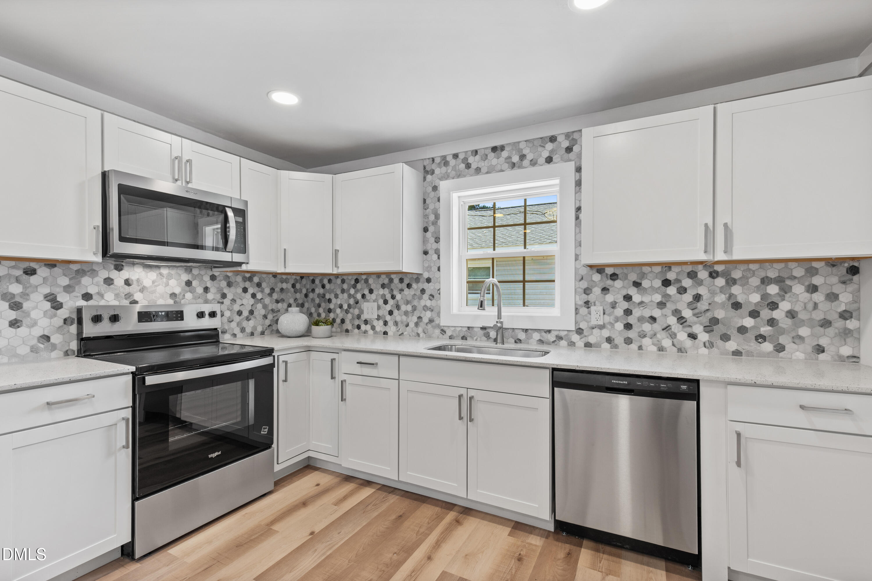 105 3rd Street Property Photo 10