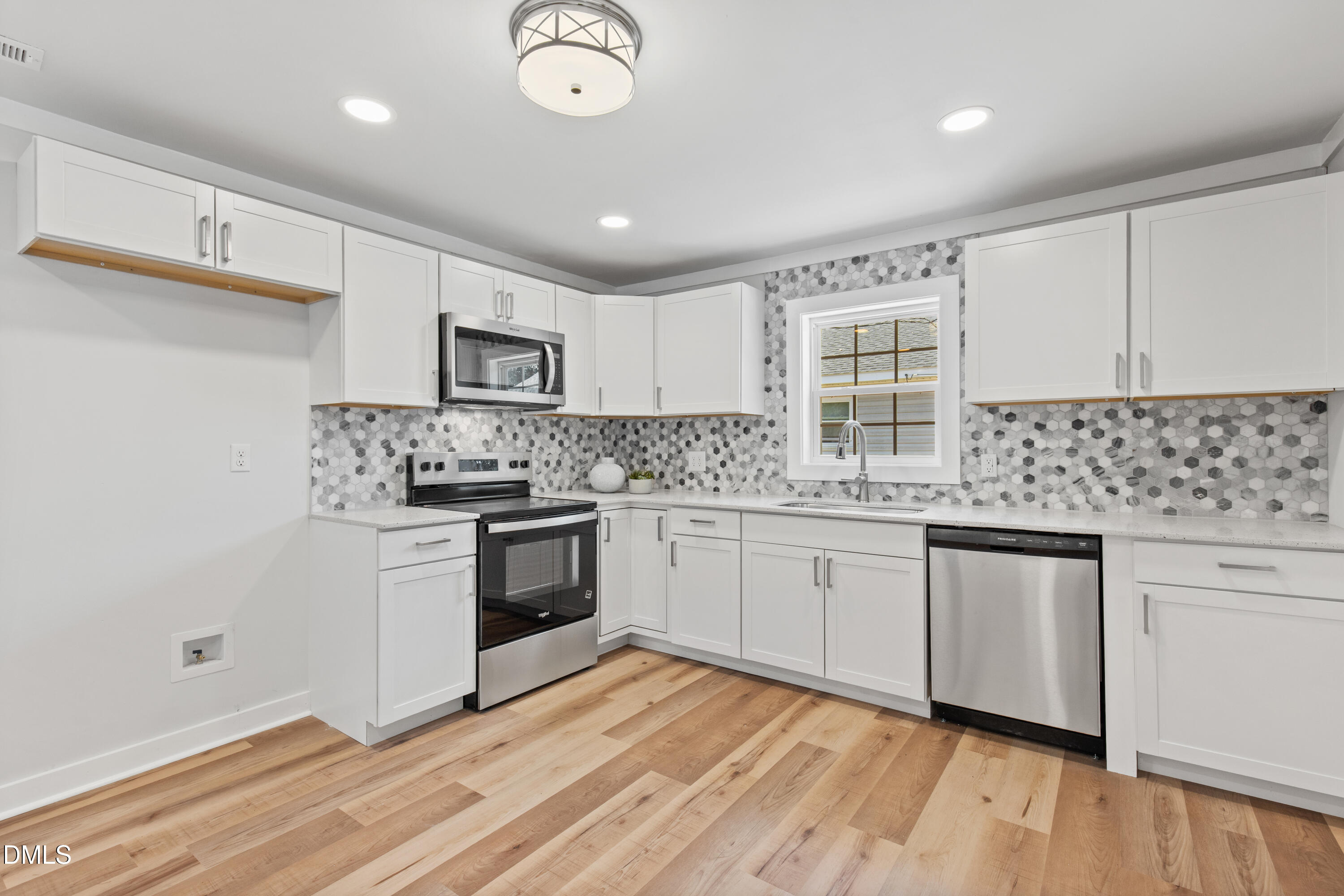 105 3rd Street Property Photo 13