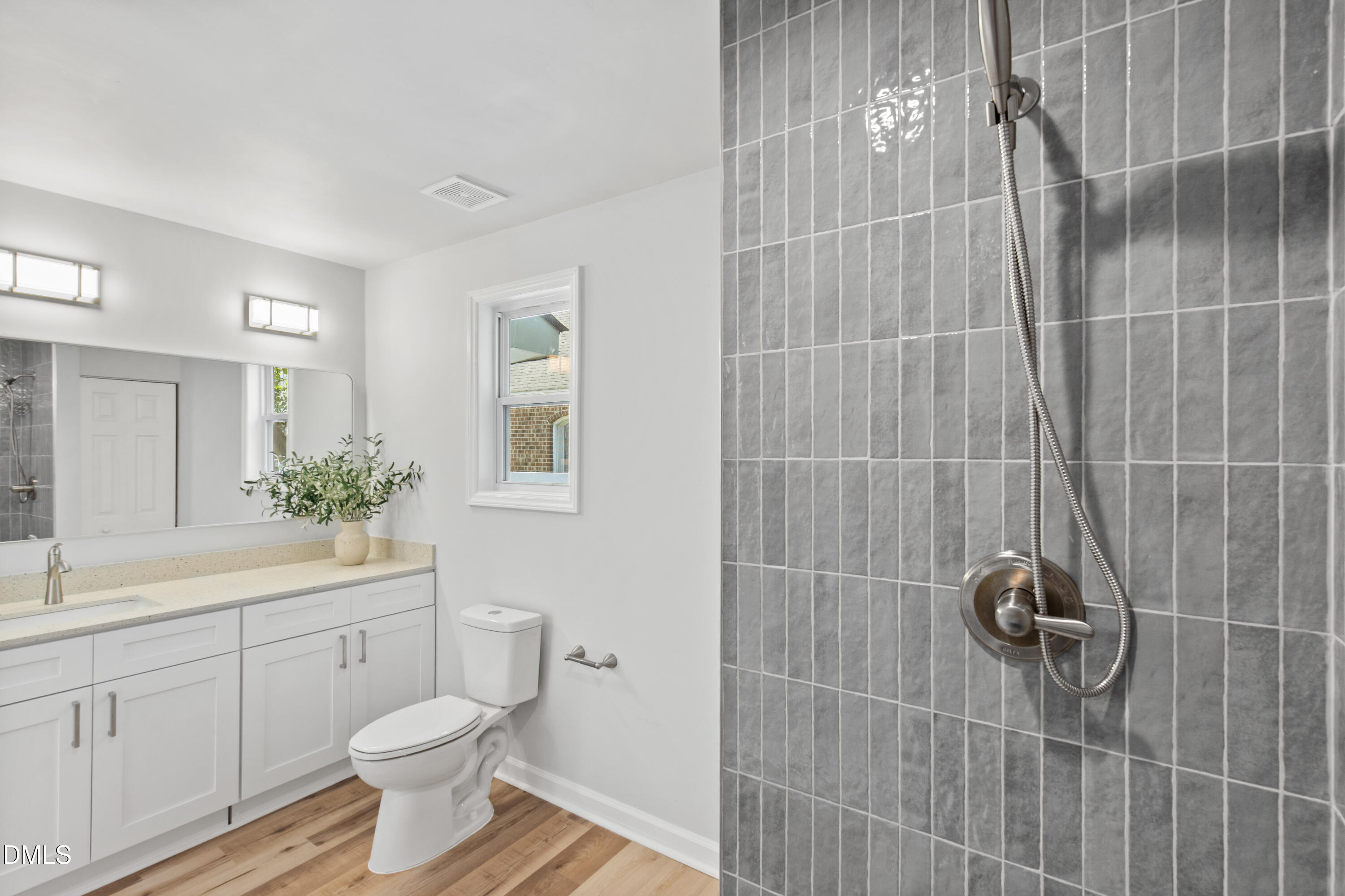 105 3rd Street Property Photo 17
