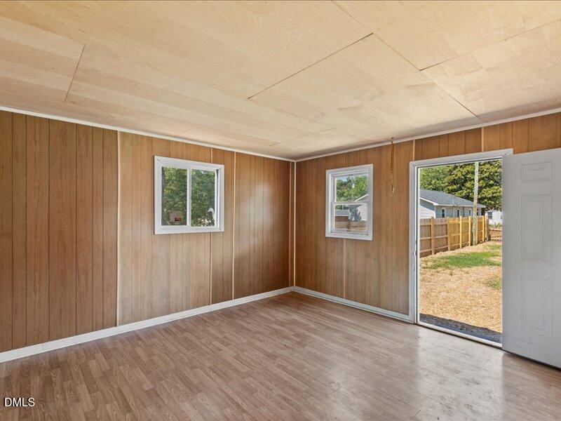 105 3rd Street Property Photo 24