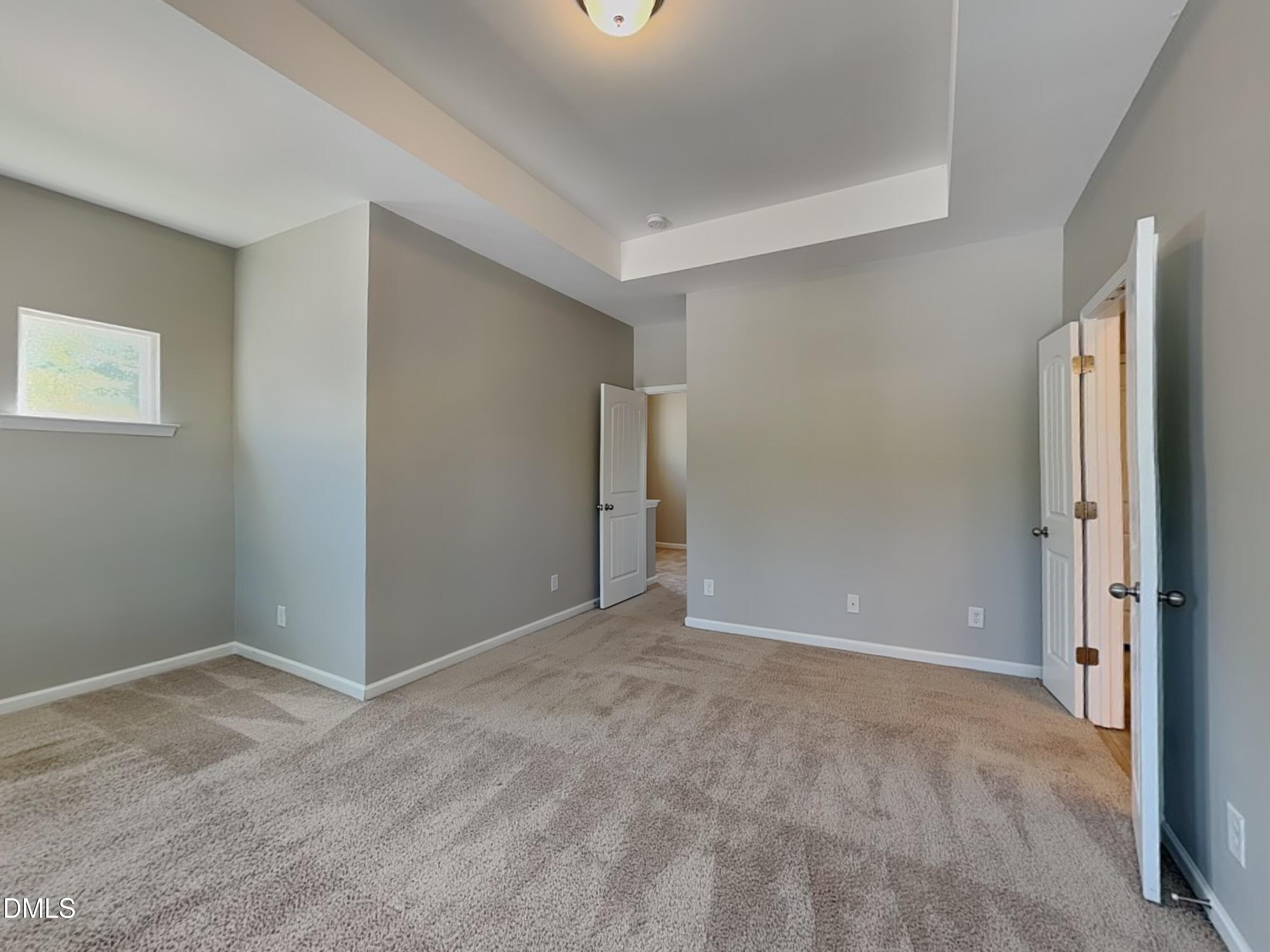 73 Crownview Court Property Photo 6