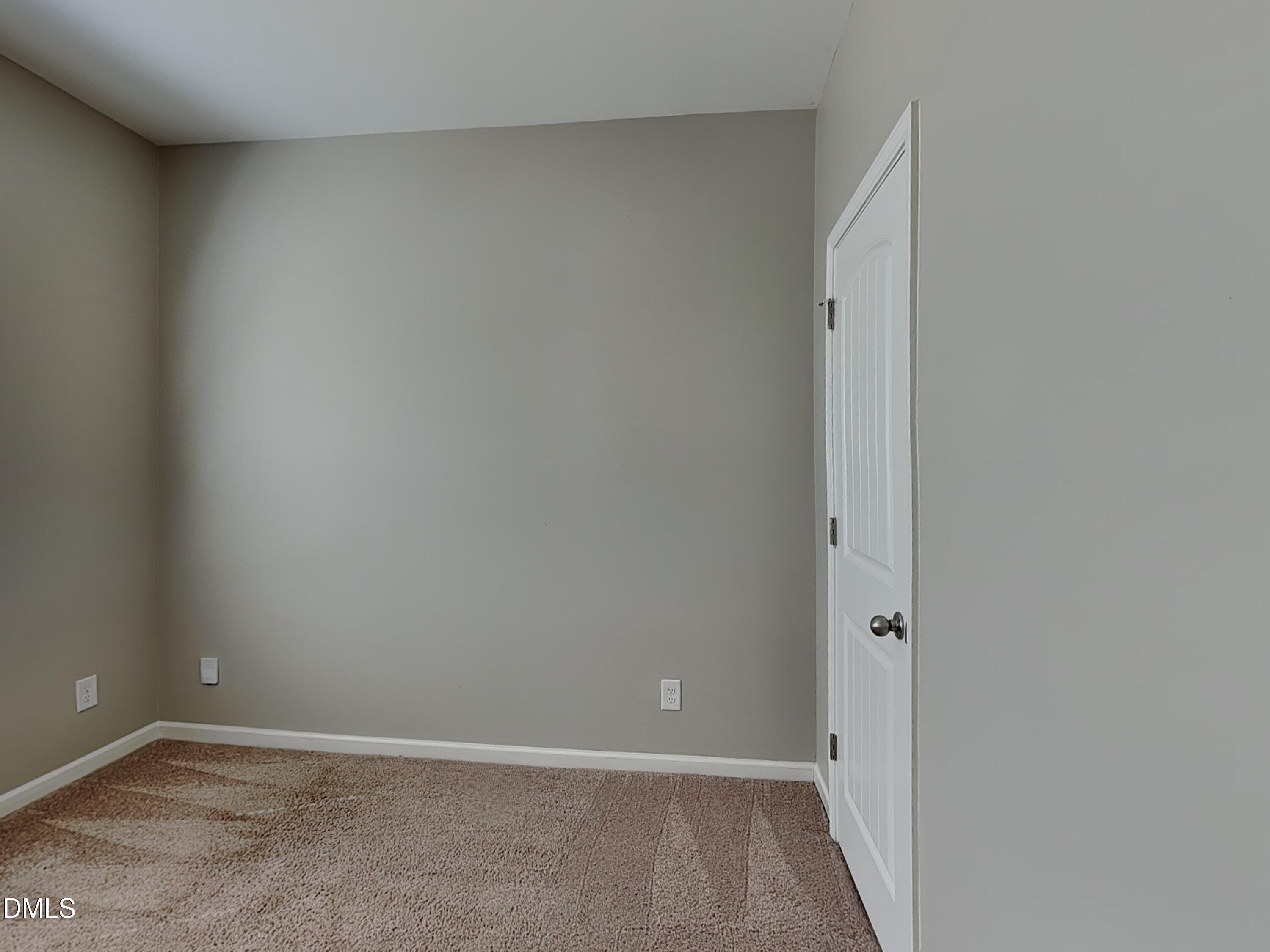 73 Crownview Court Property Photo 9