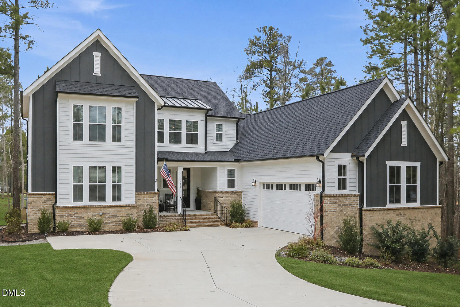 800 Golfers View Property Photo 1