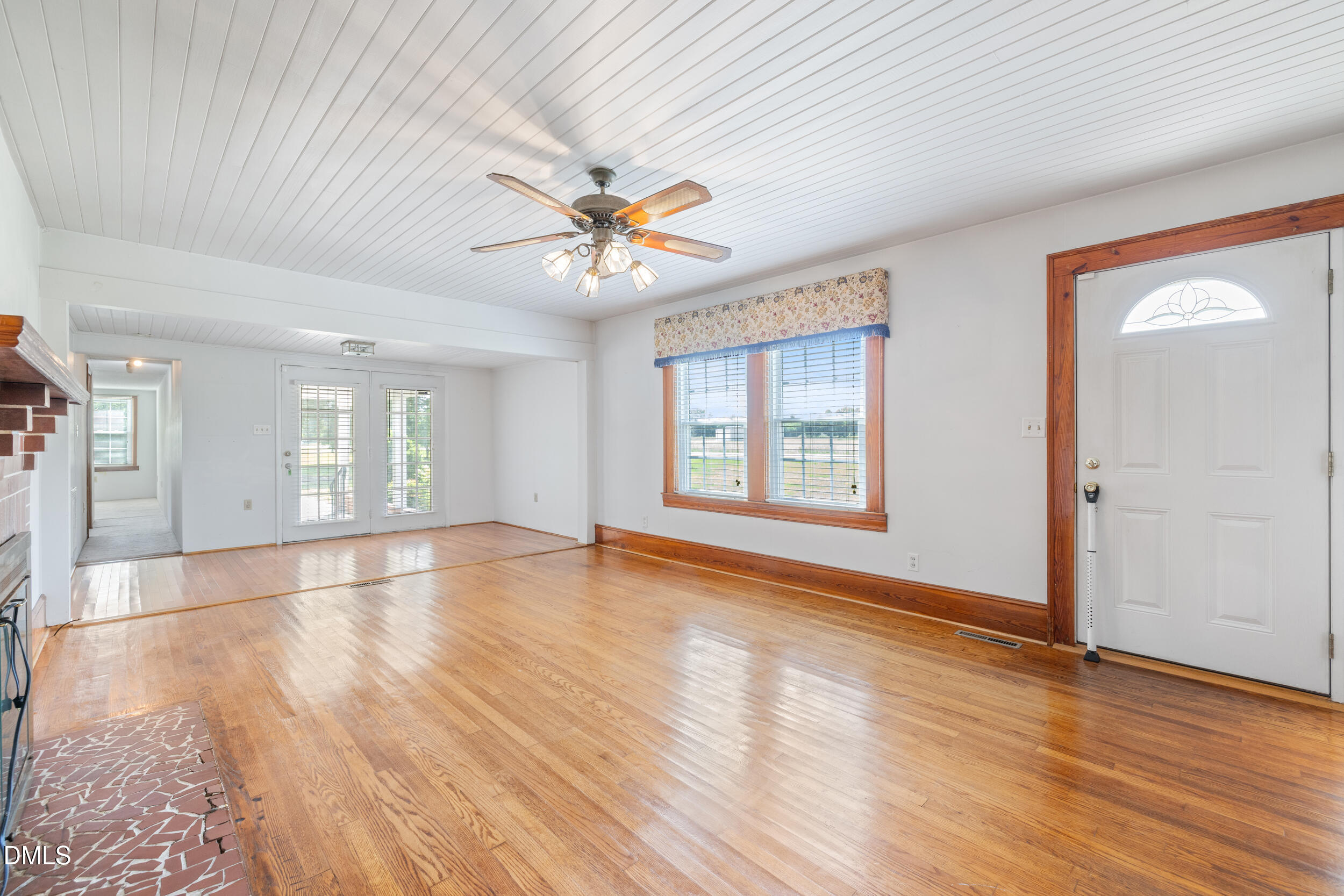 10581 Highway 42 Property Photo 12