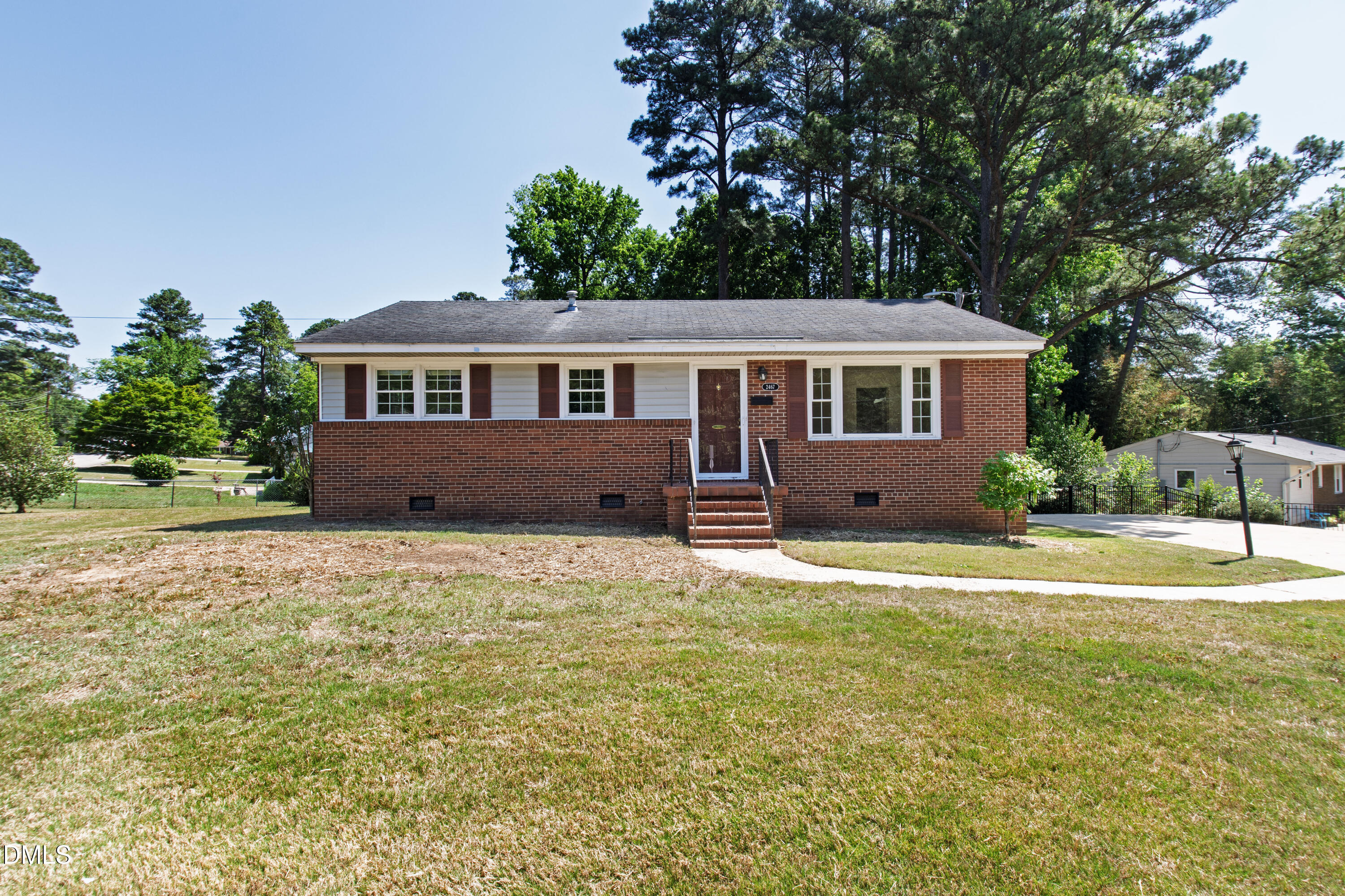 2467 Milburnie Road Property Photo 1