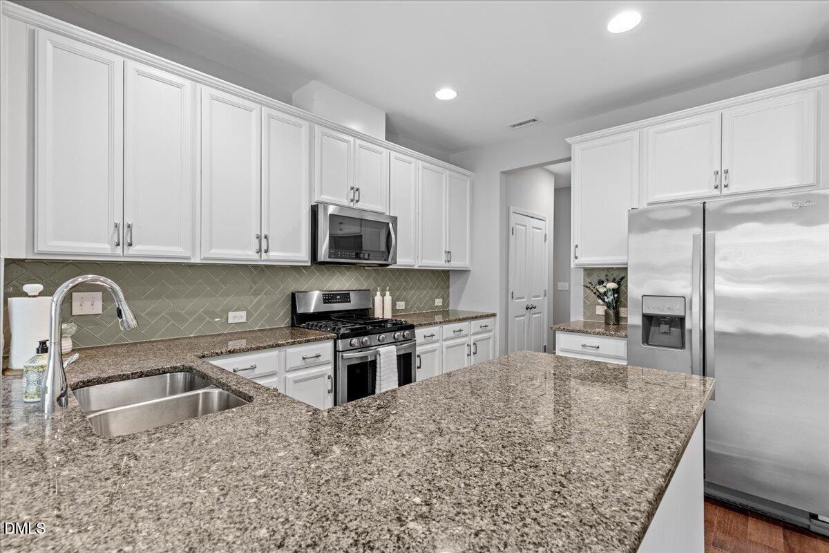 256 Rubrum Drive Property Photo 2