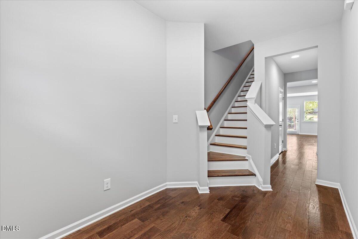 256 Rubrum Drive Property Photo 11