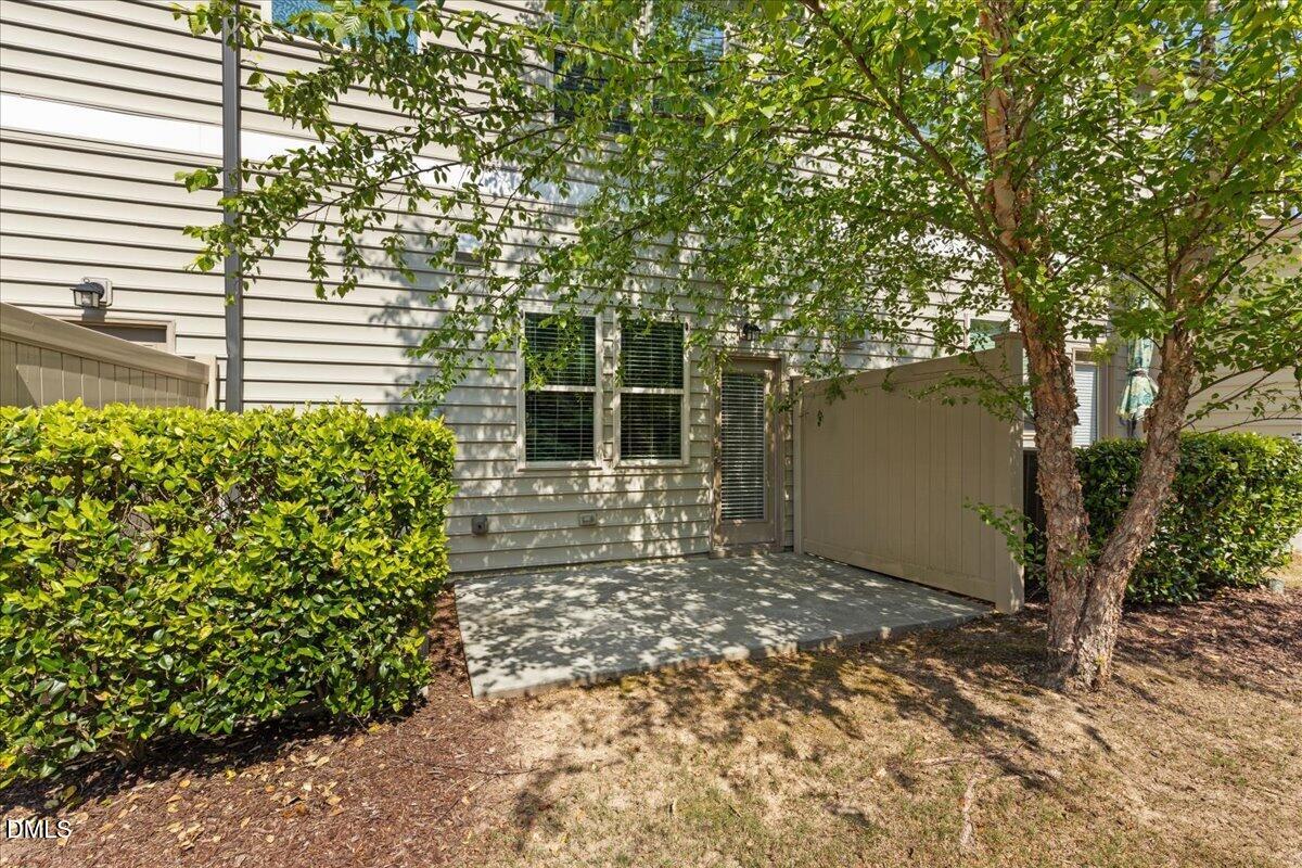 256 Rubrum Drive Property Photo 28