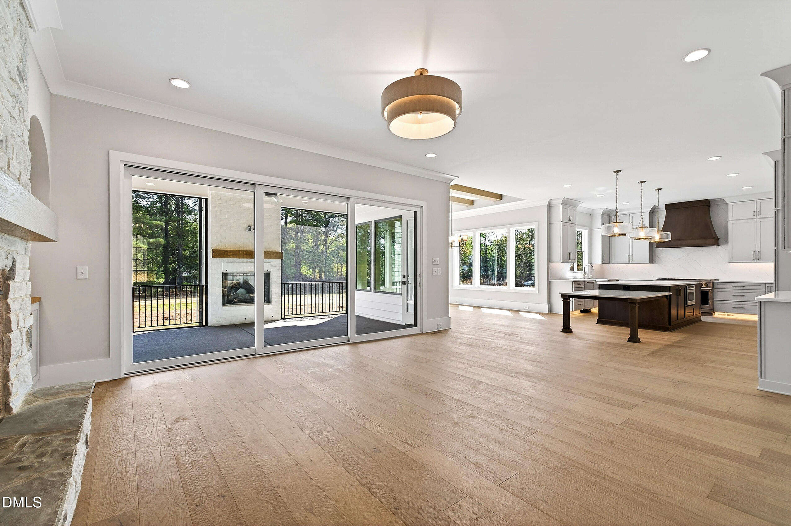 688 Lynch Road Property Photo 17