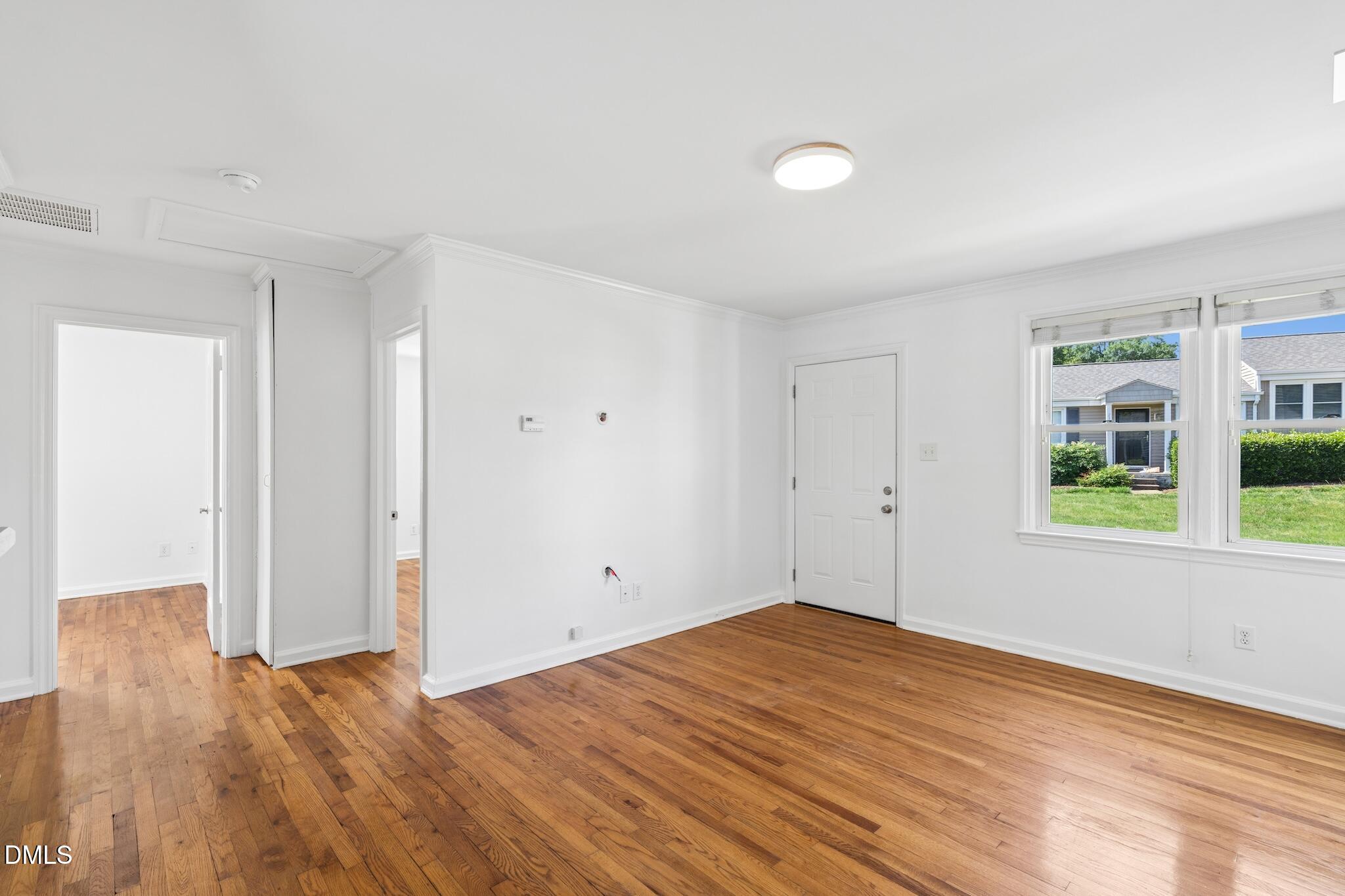 2342 Bernard Street Property Photo 9