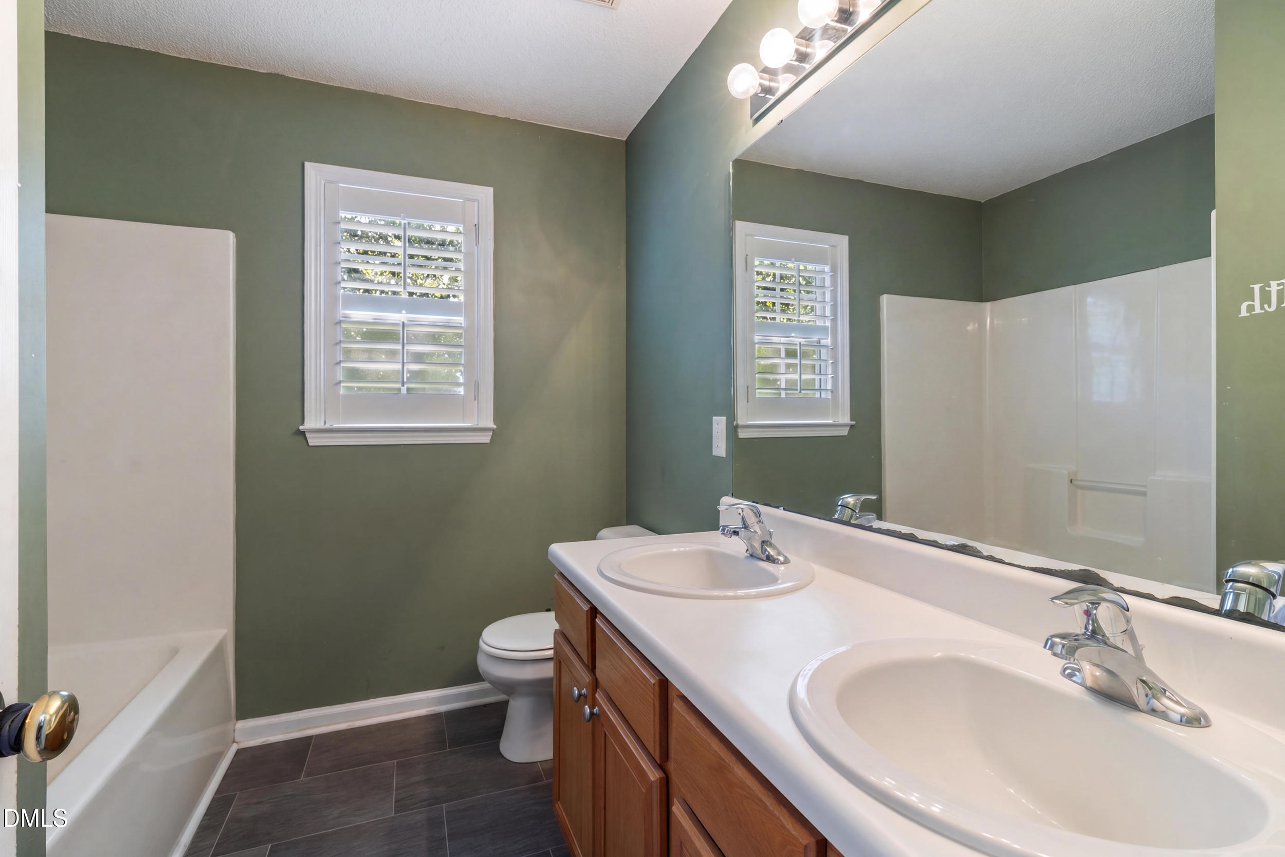 80 Raven Hill Court Property Photo 5