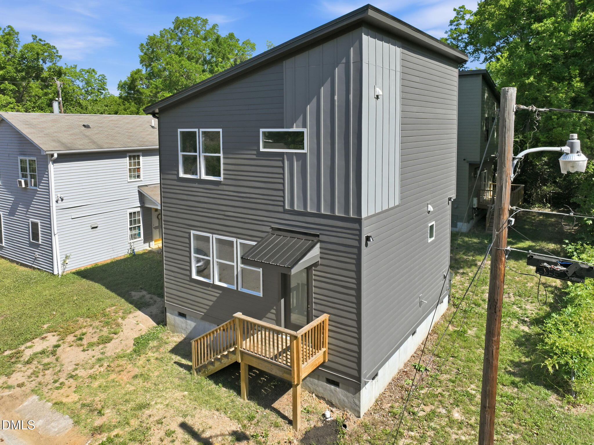 1012 Proctor Street Property Photo 3