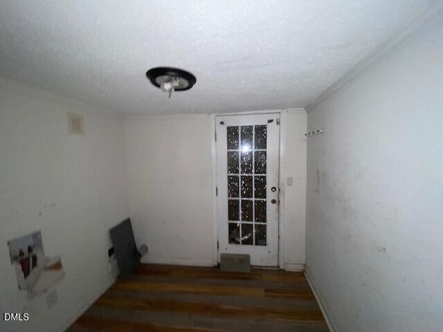 900 Viola Street E Property Photo 12