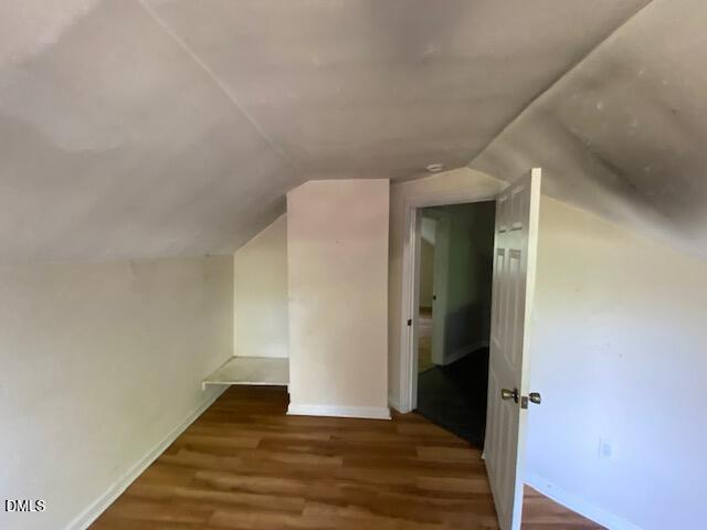 900 Viola Street E Property Photo 24