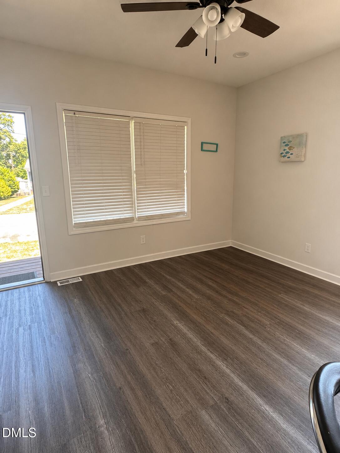 1003 Alma Street B Property Photo 2