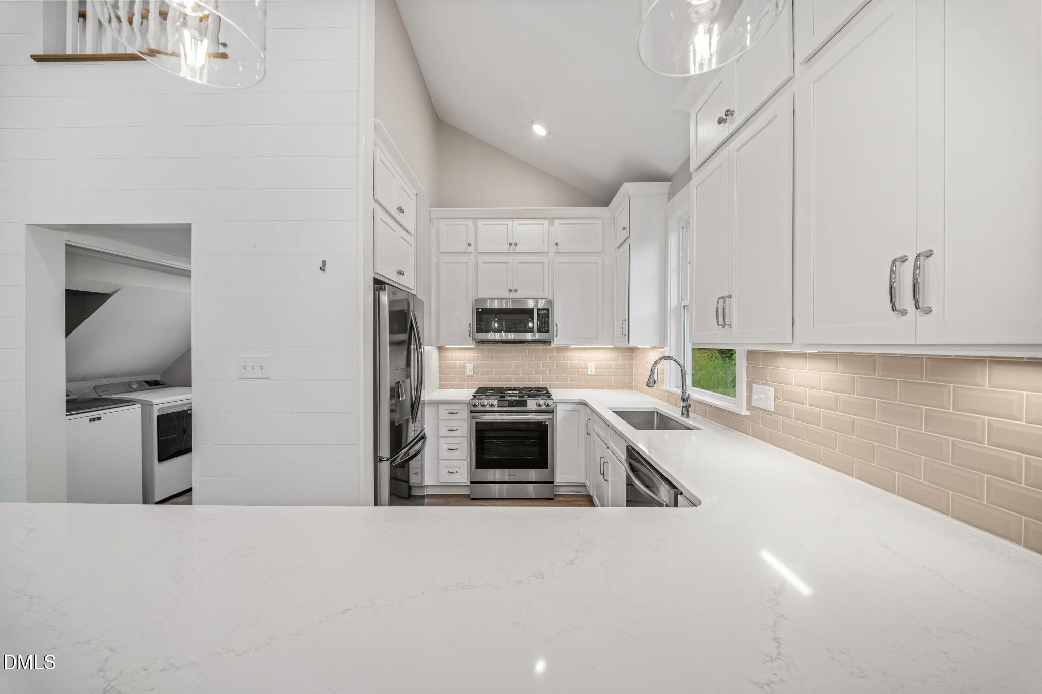 1917 Milan Street Property Photo 7