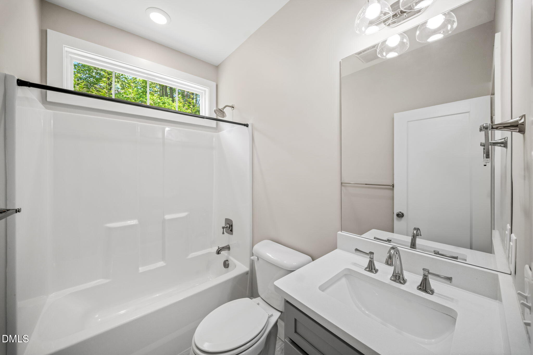 1917 Milan Street Property Photo 15