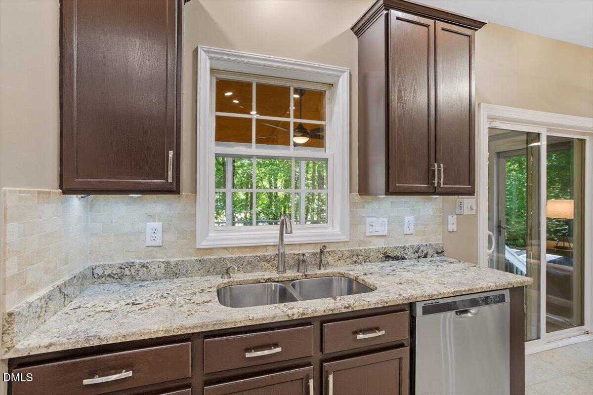 3005 Yorkmont Court Property Photo 17