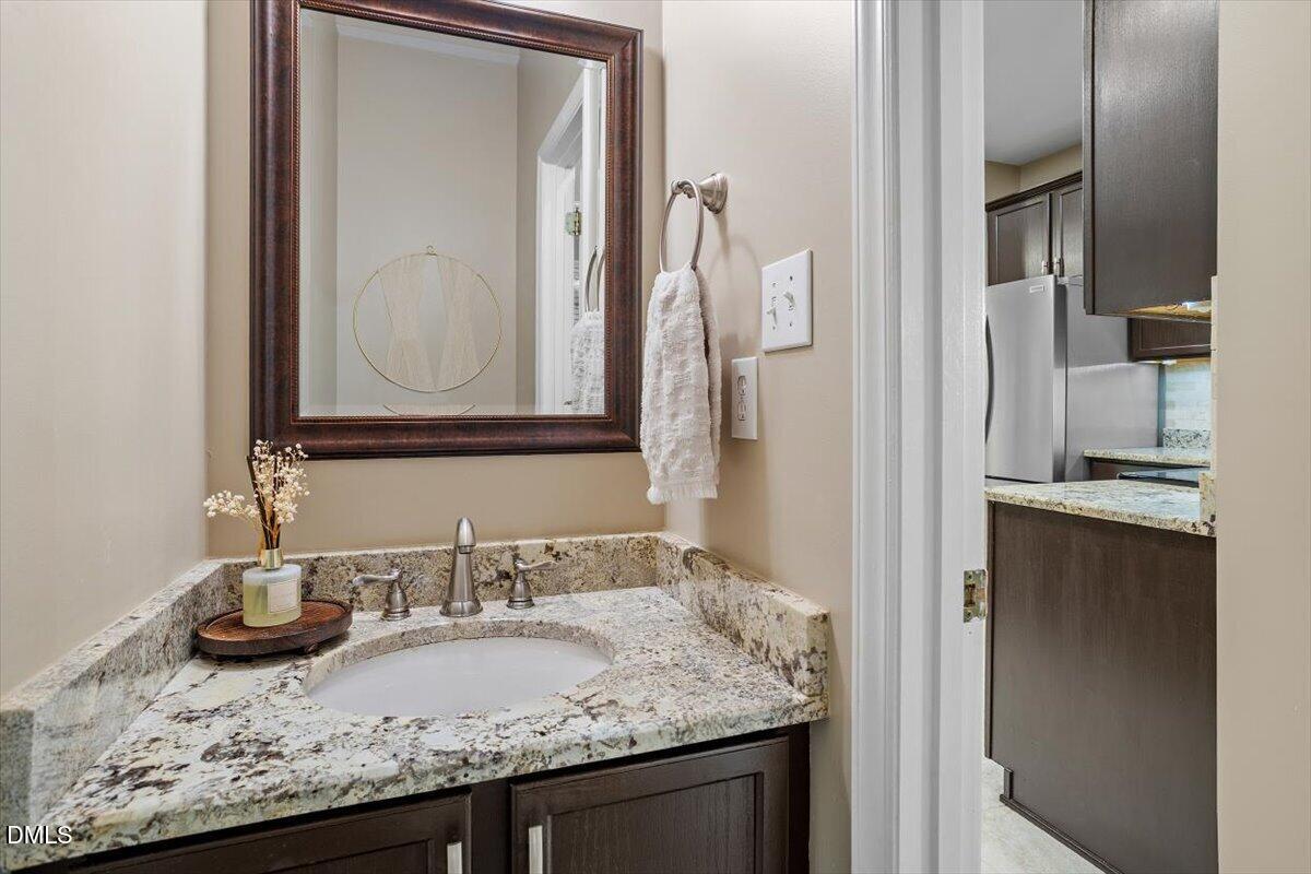 3005 Yorkmont Court Property Photo 18