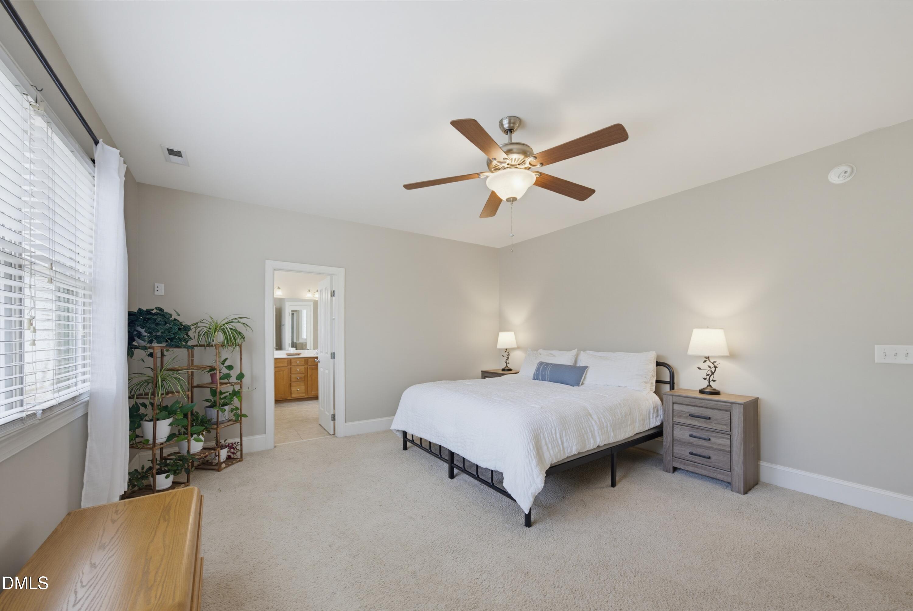 912 Sweet Olive Court Property Photo 6