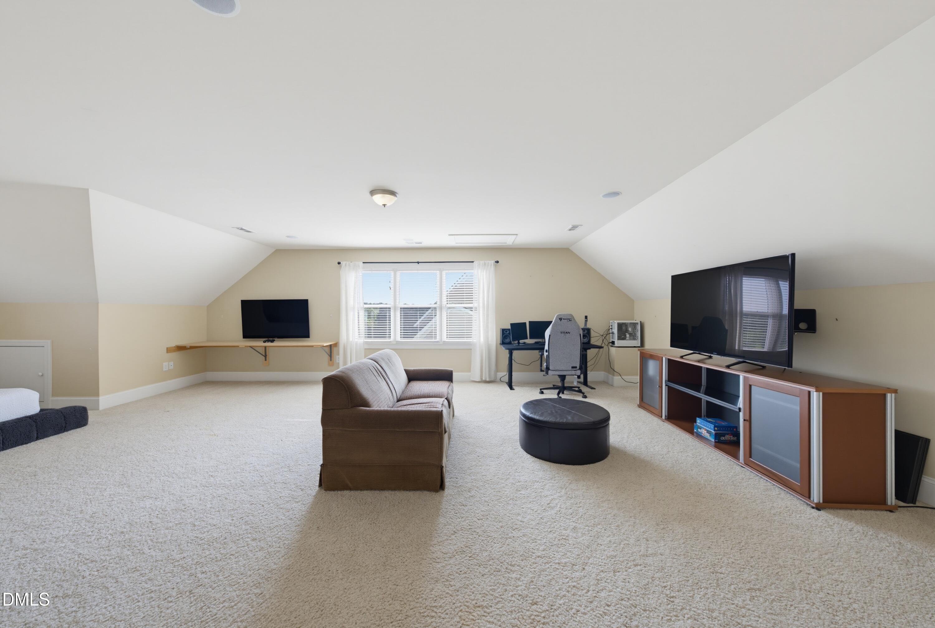 912 Sweet Olive Court Property Photo 7