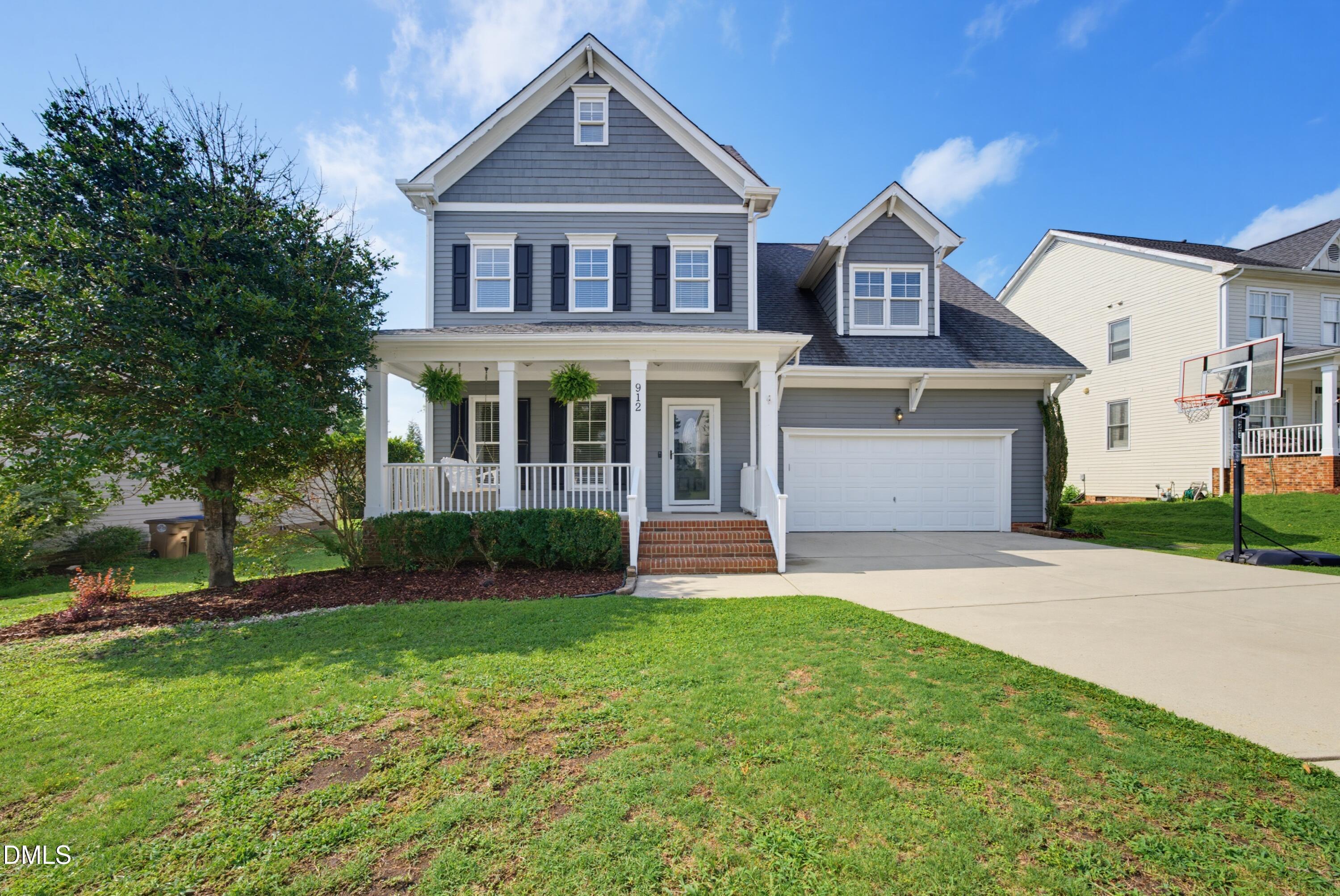 912 Sweet Olive Court Property Photo 11