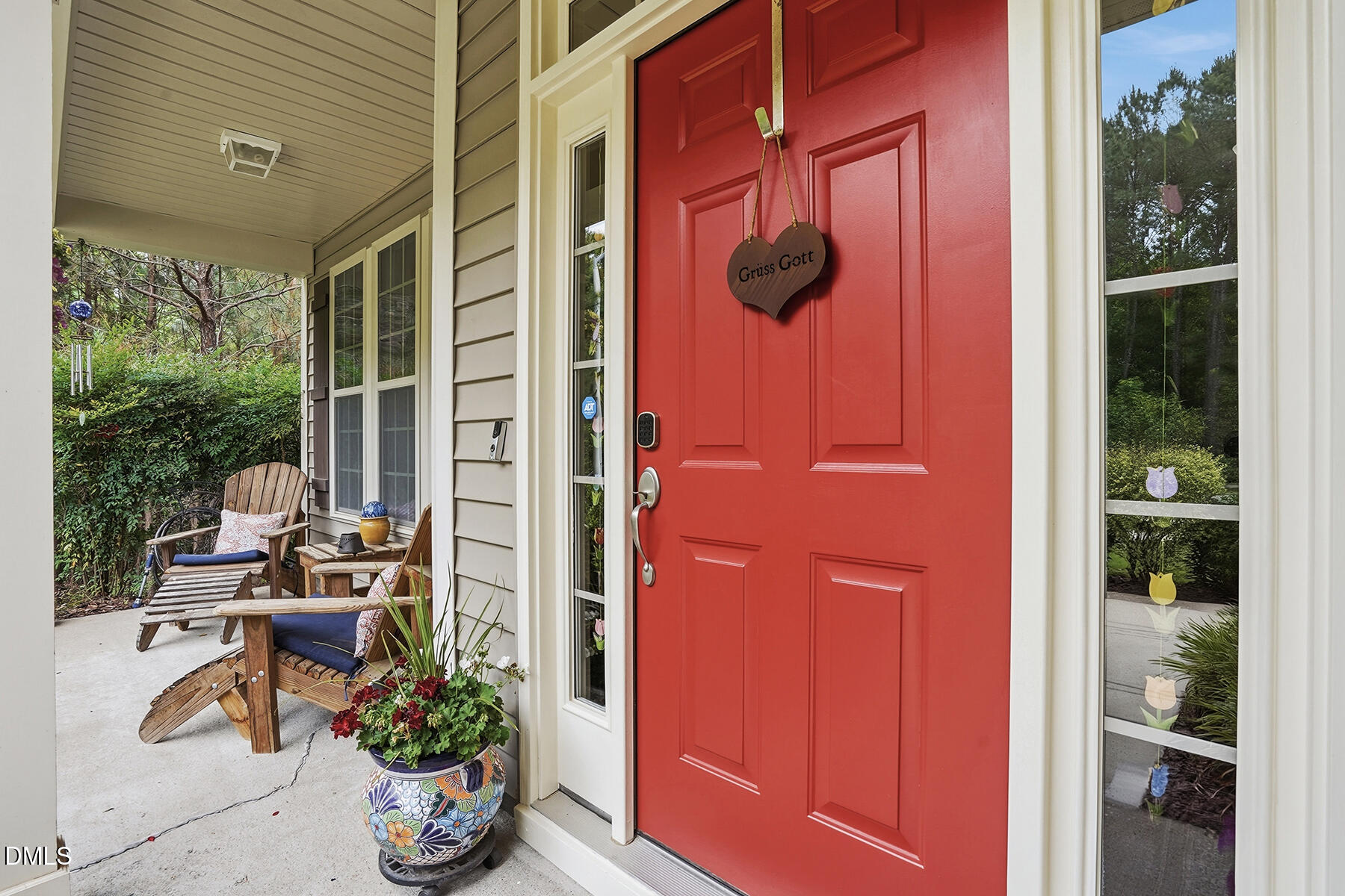 204 Sweet Violet Drive Property Photo 4