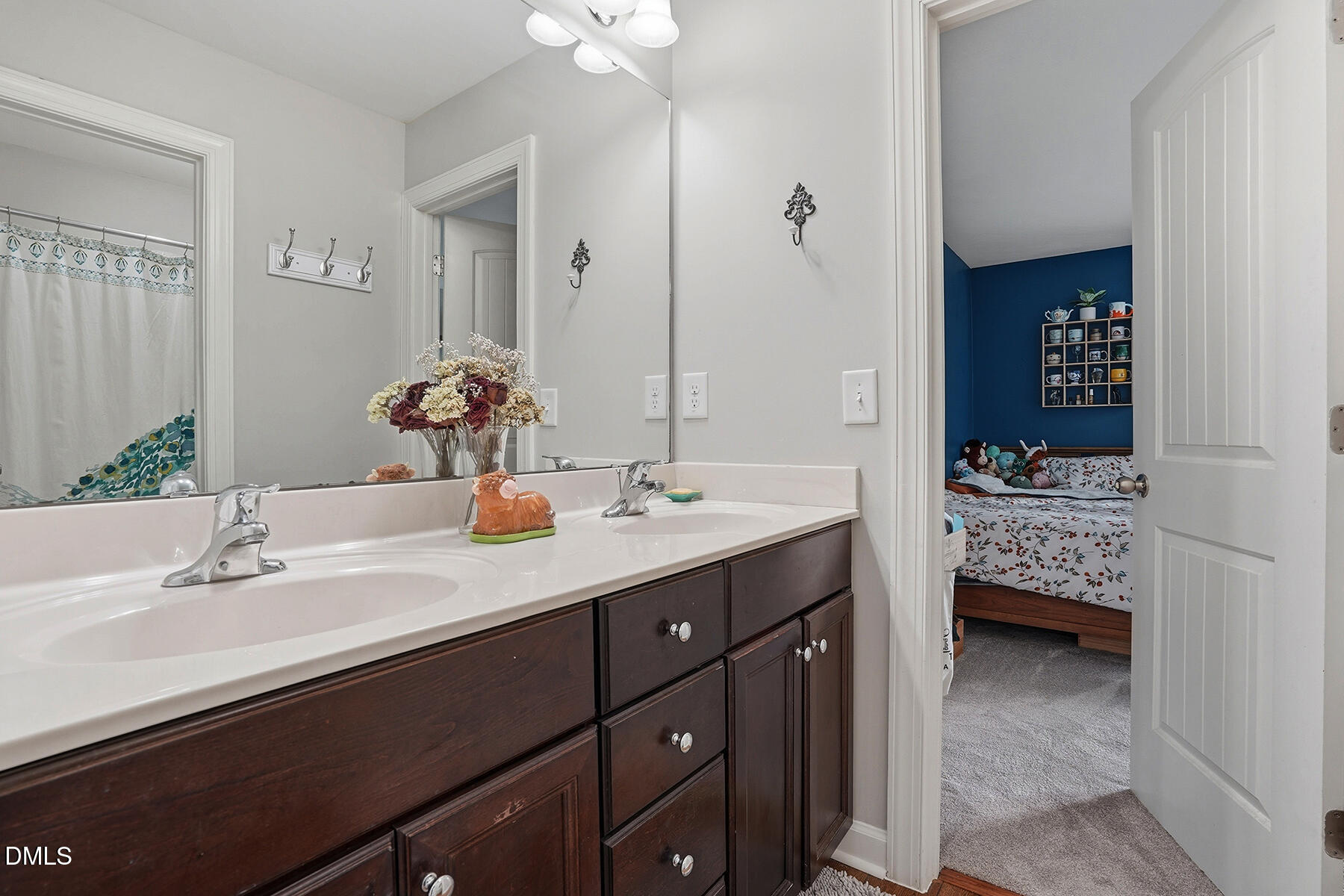 204 Sweet Violet Drive Property Photo 23