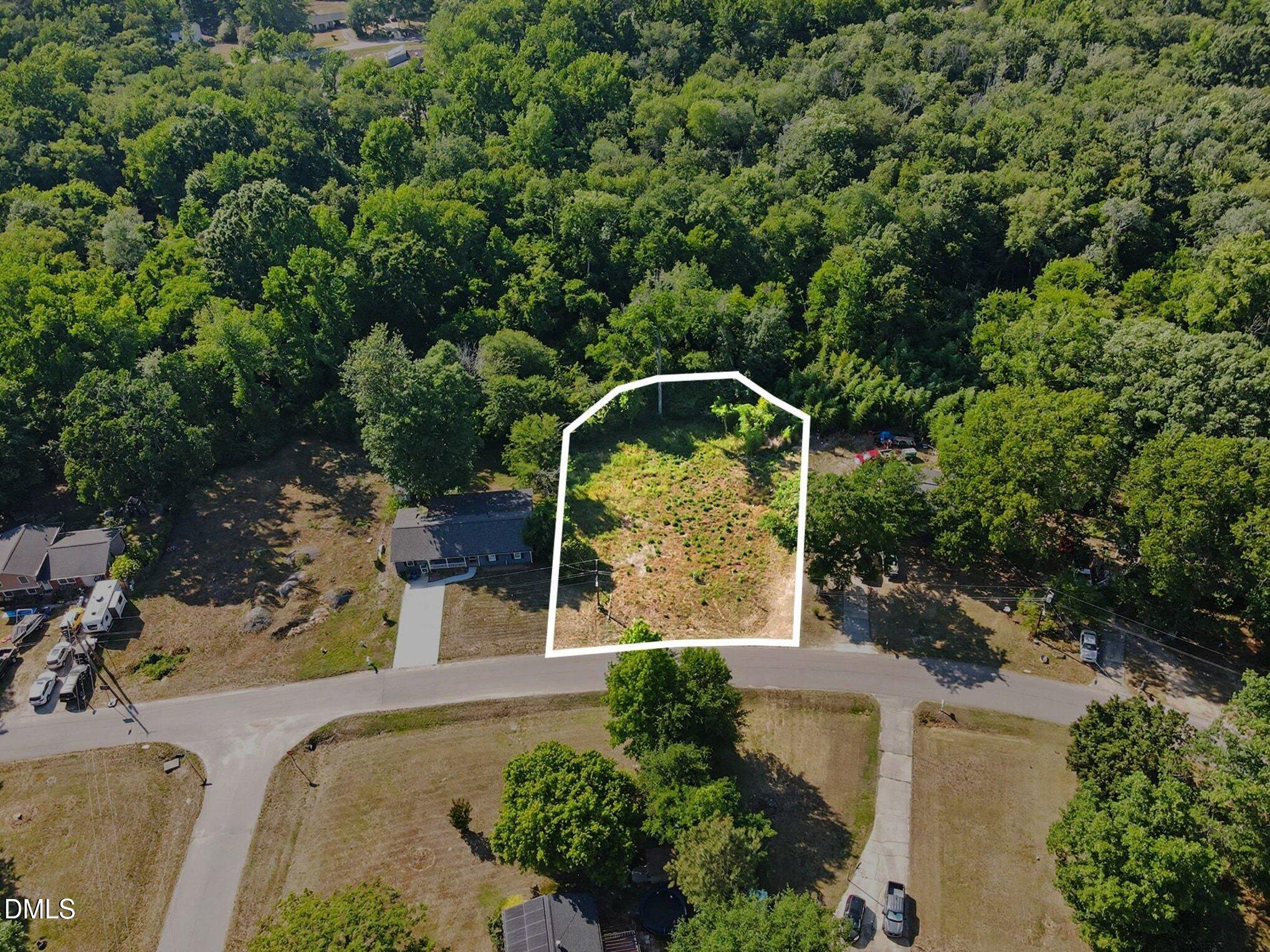 7205 Beaverwood Drive Property Photo 4