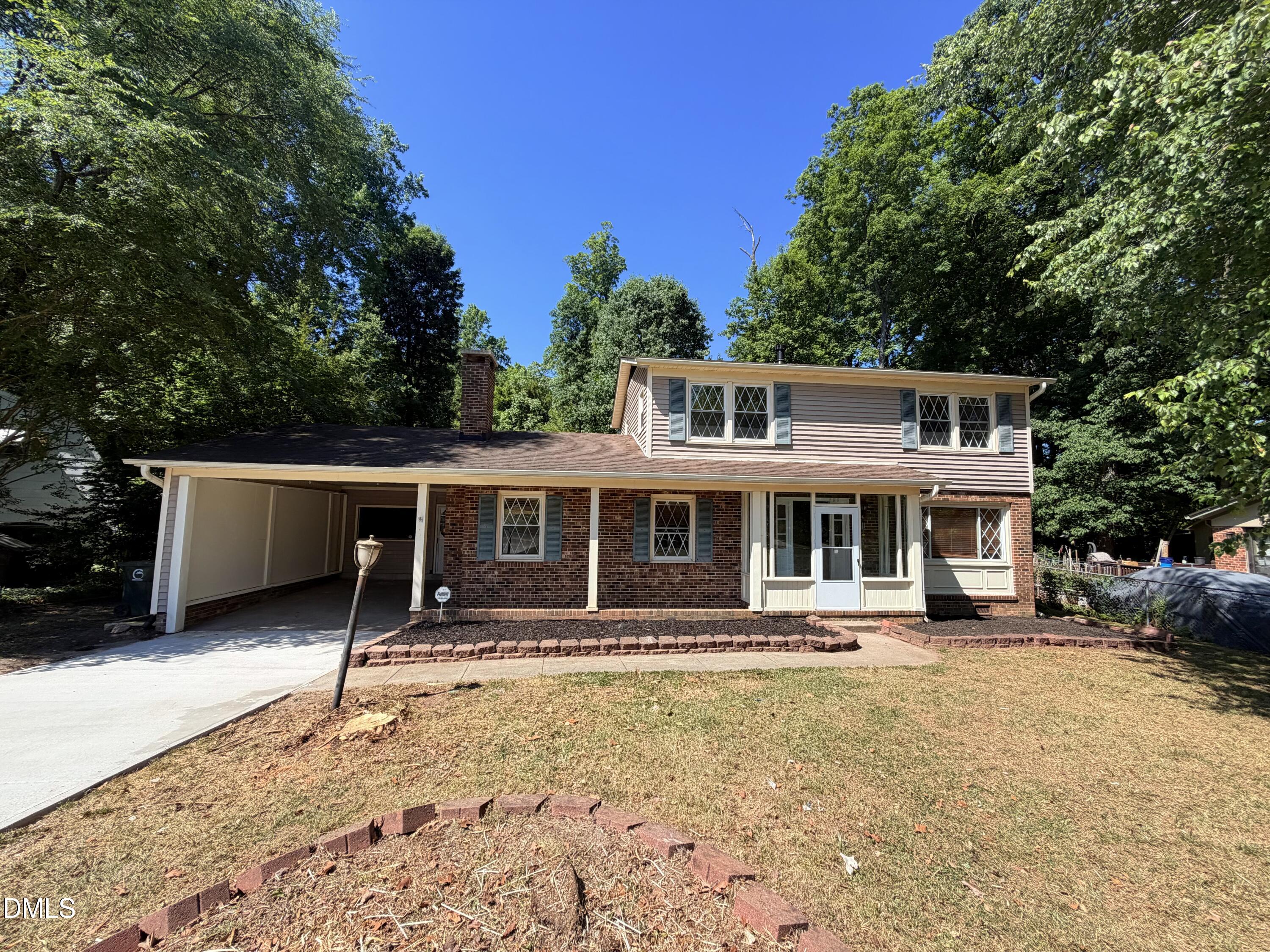 2607 Antoine Drive Property Photo 1