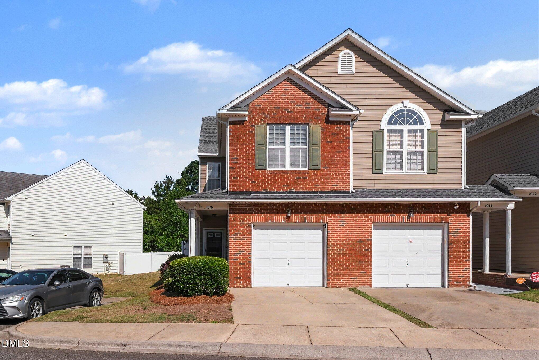 1016 Hadel Place Property Photo 1