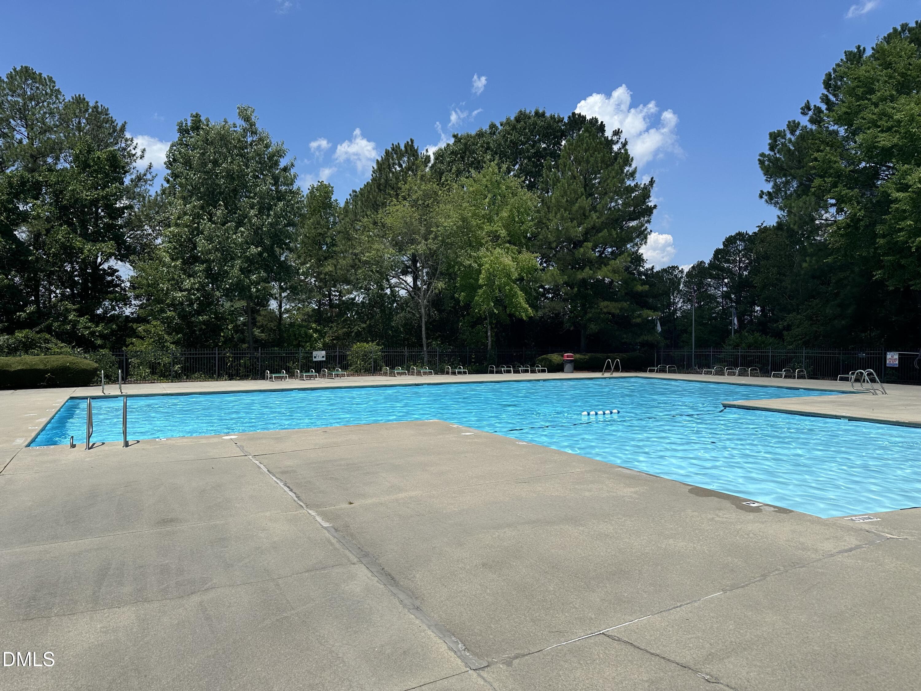 1016 Hadel Place Property Photo 4