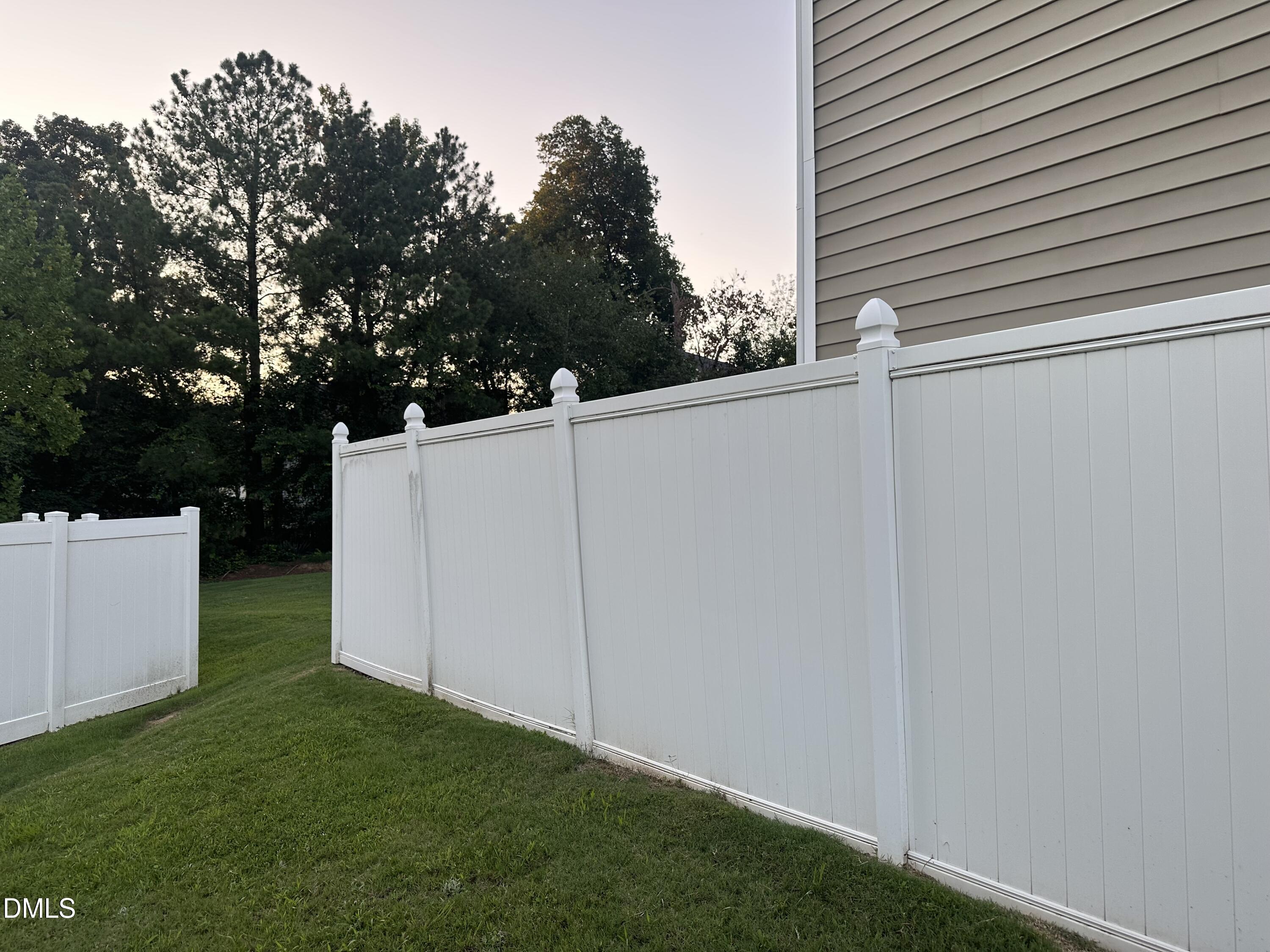 1016 Hadel Place Property Photo 24