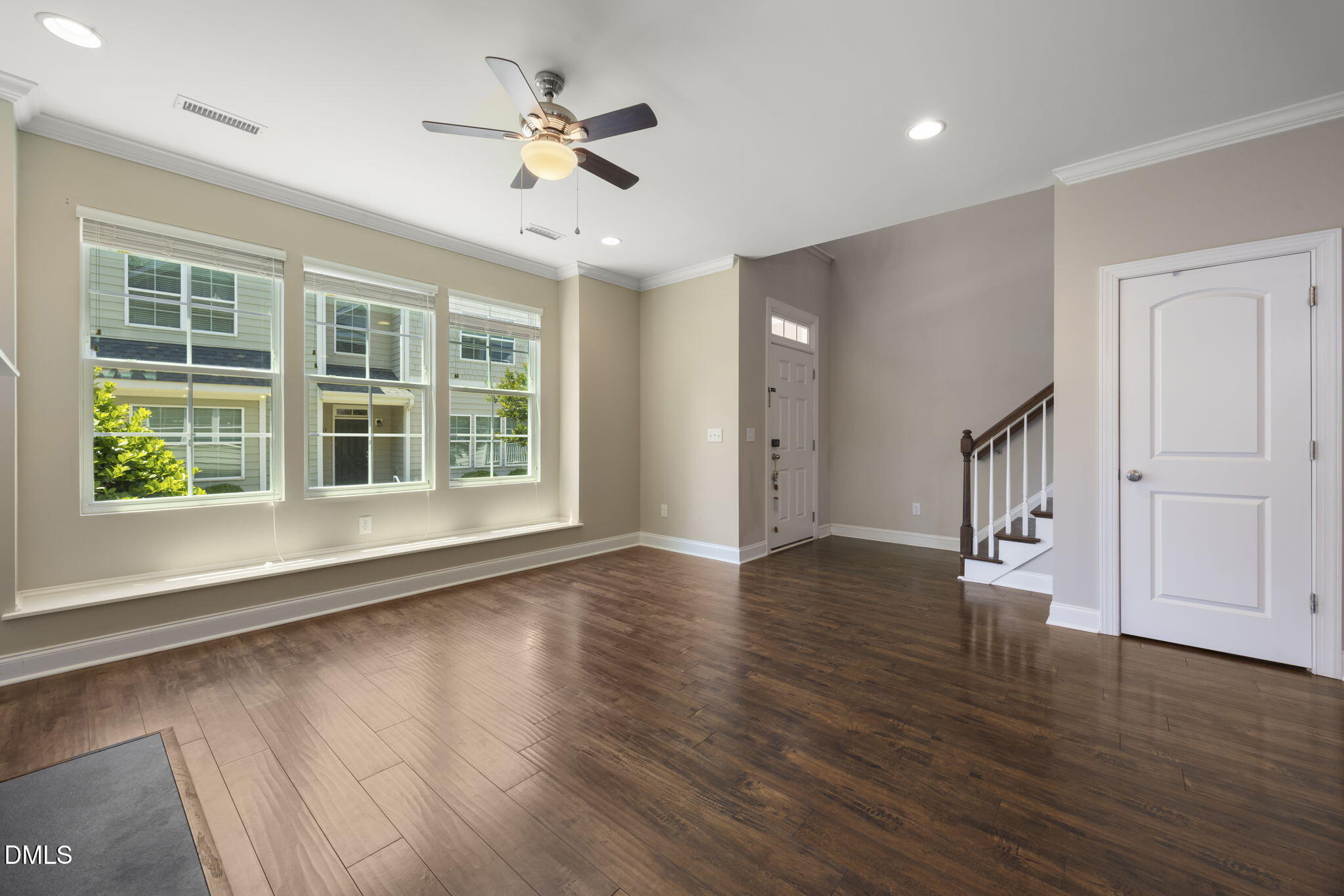 908 Laurel Gate Drive Property Photo 5