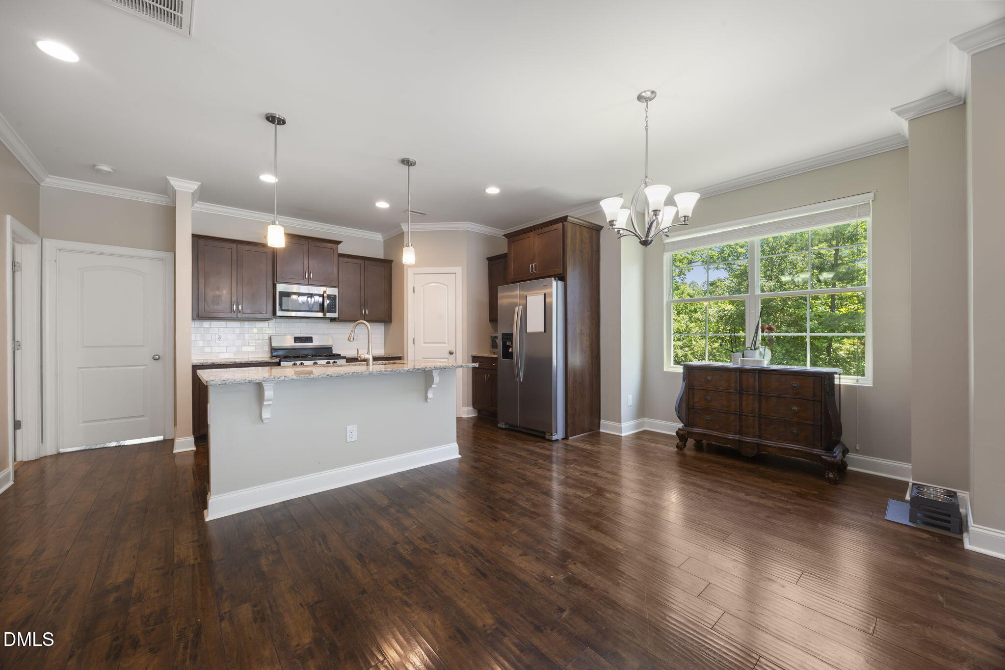 908 Laurel Gate Drive Property Photo 11